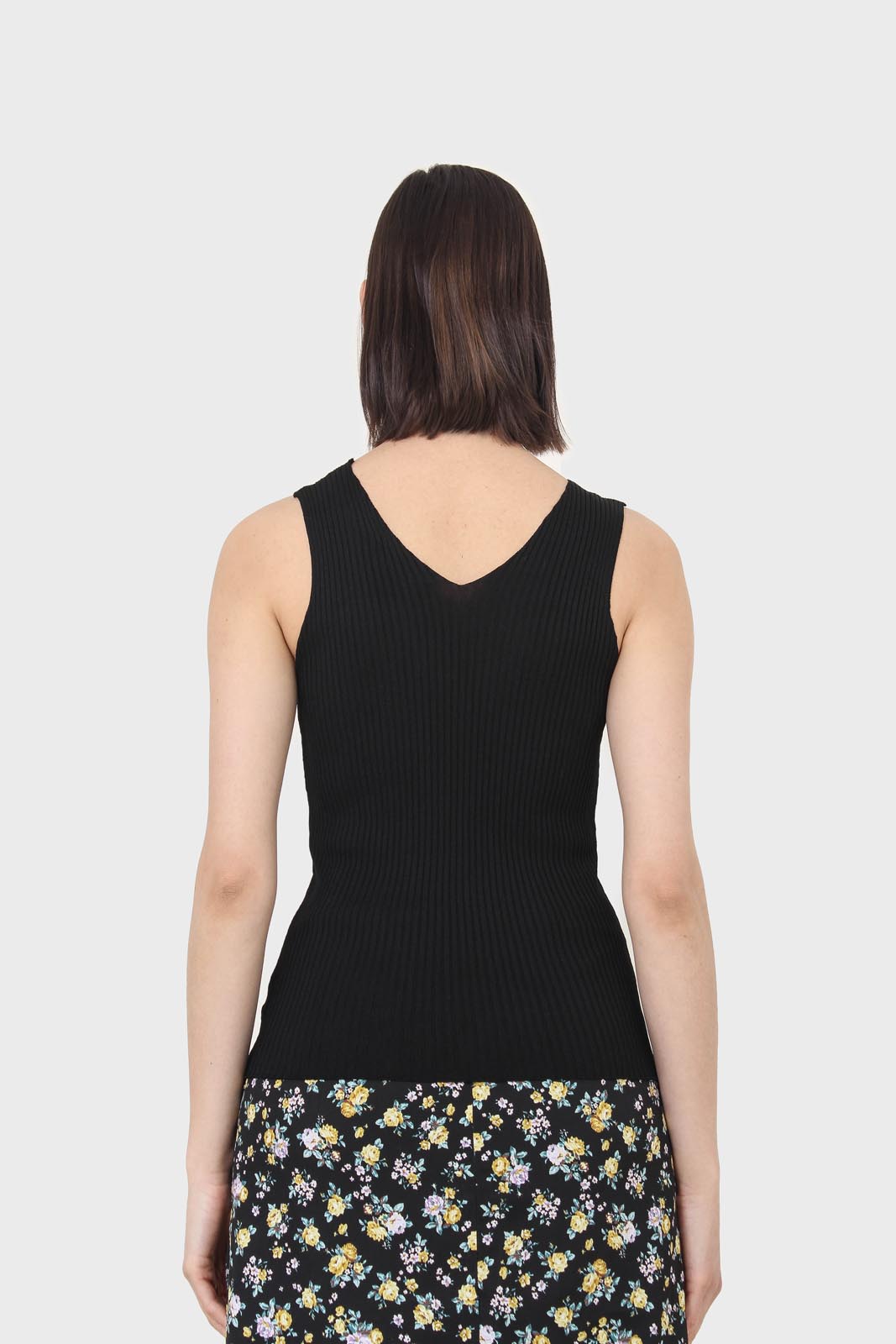 Black ribbed double V-neck knit tank_2
