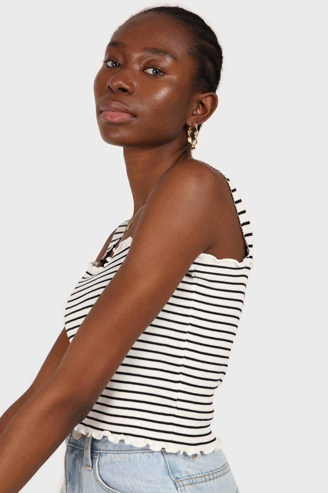 Ivory and black striped frill trim knit tank_8