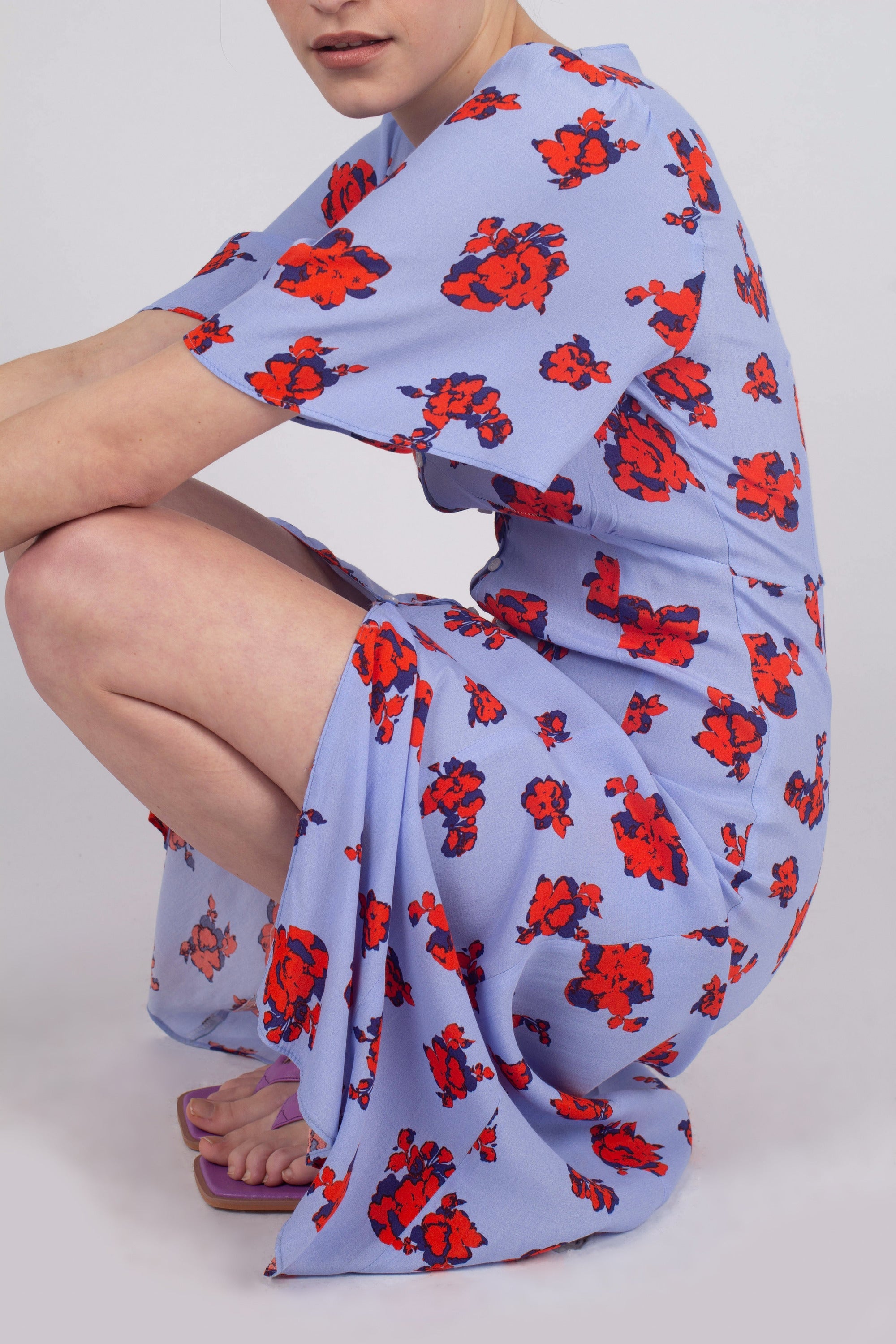 Pale blue and red floral print short sleeved maxi dress_9