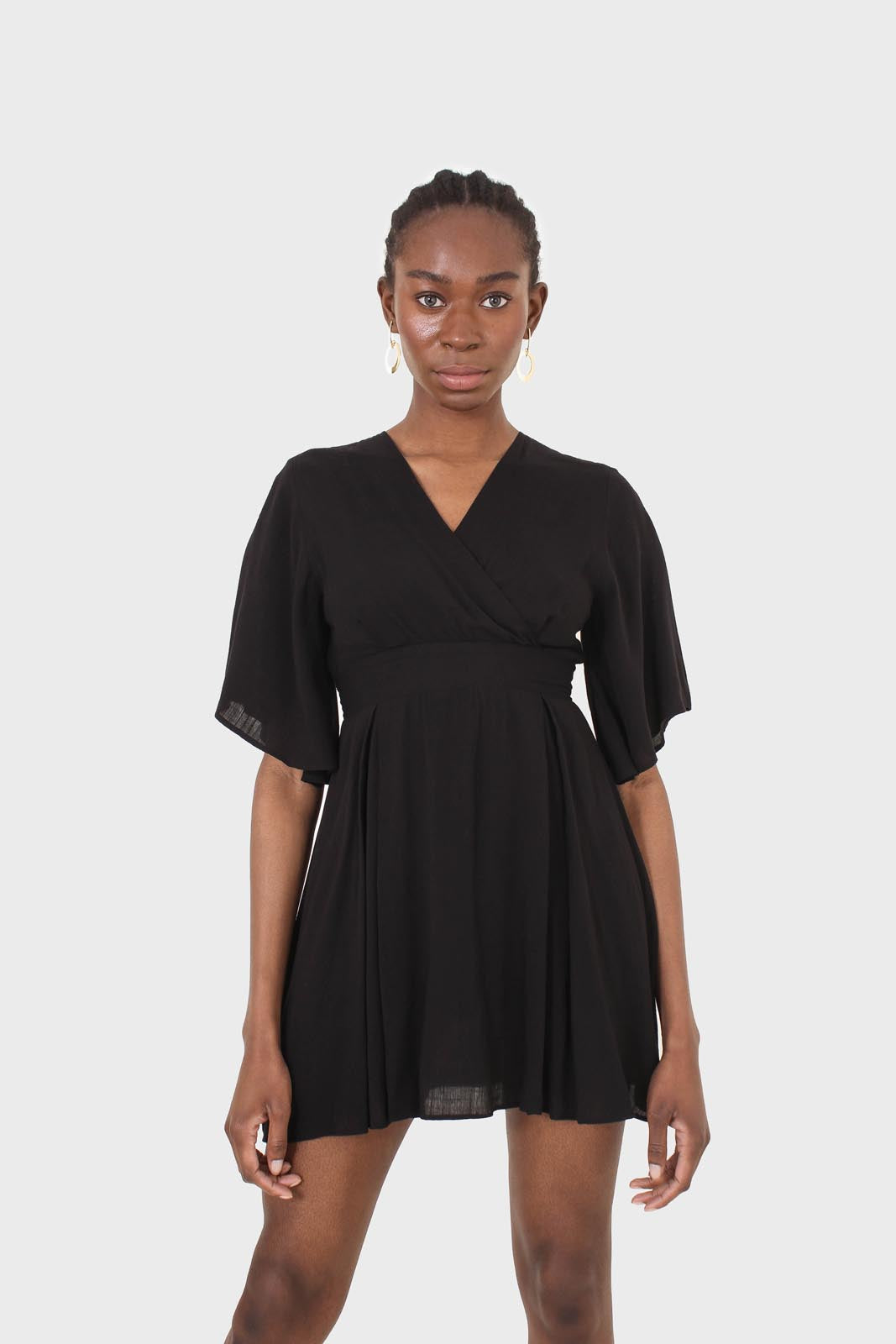 Black layered V-neck short sleeved dress_6