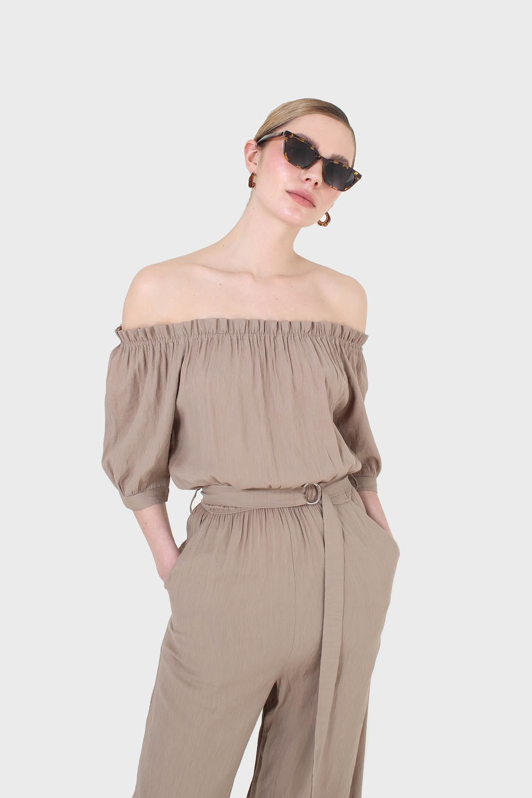 Brown off shoulder tie waist jumpsuit_8