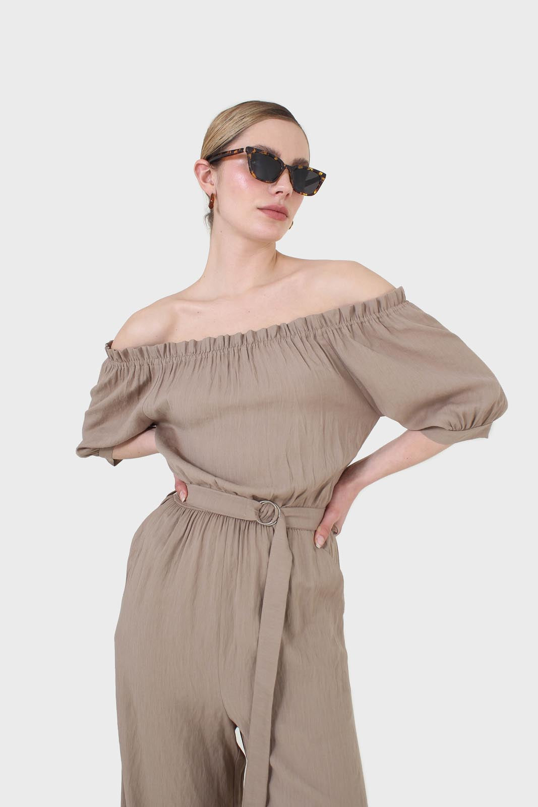 Brown off shoulder tie waist jumpsuit_3