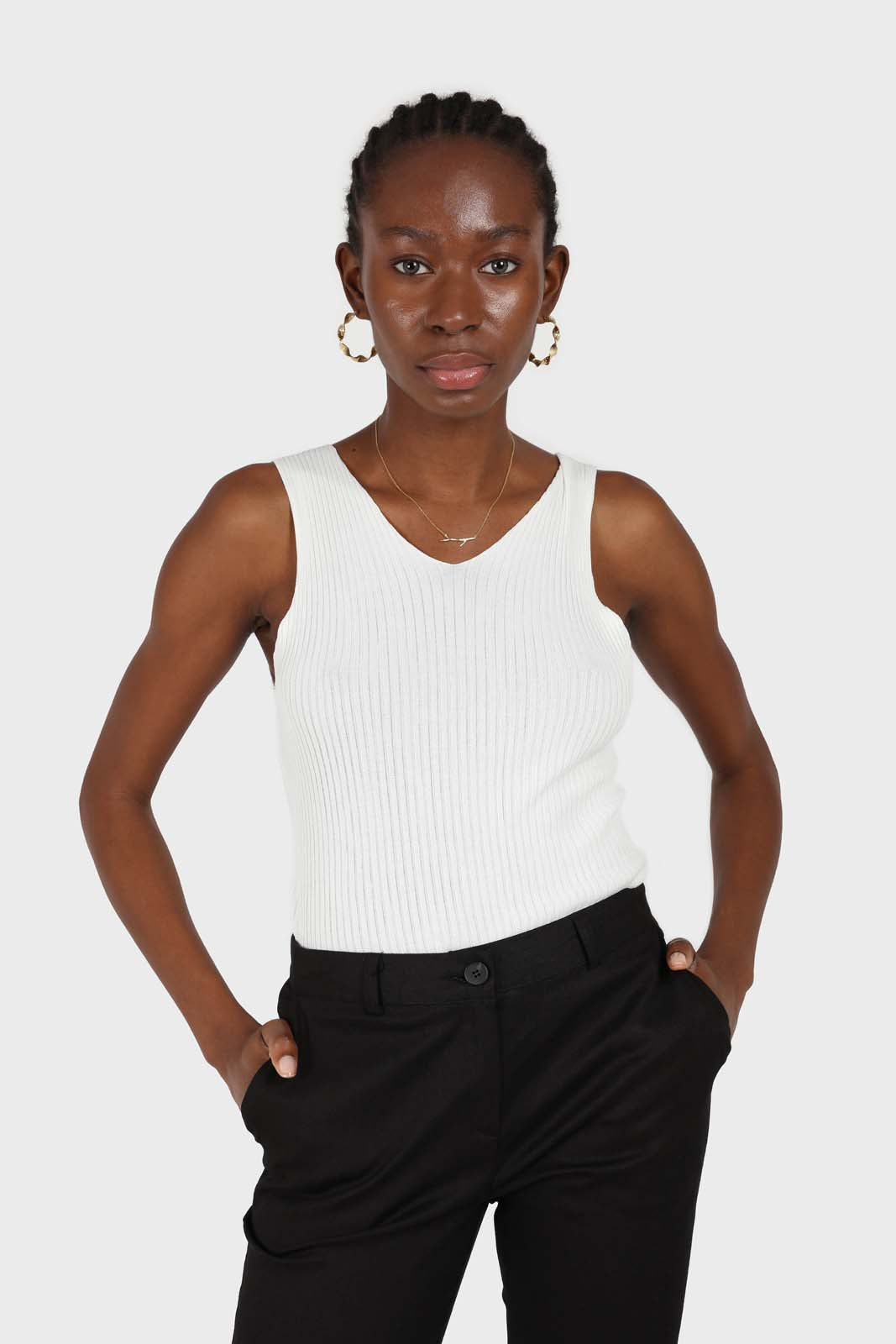 Black side pocket fitted shorts_4