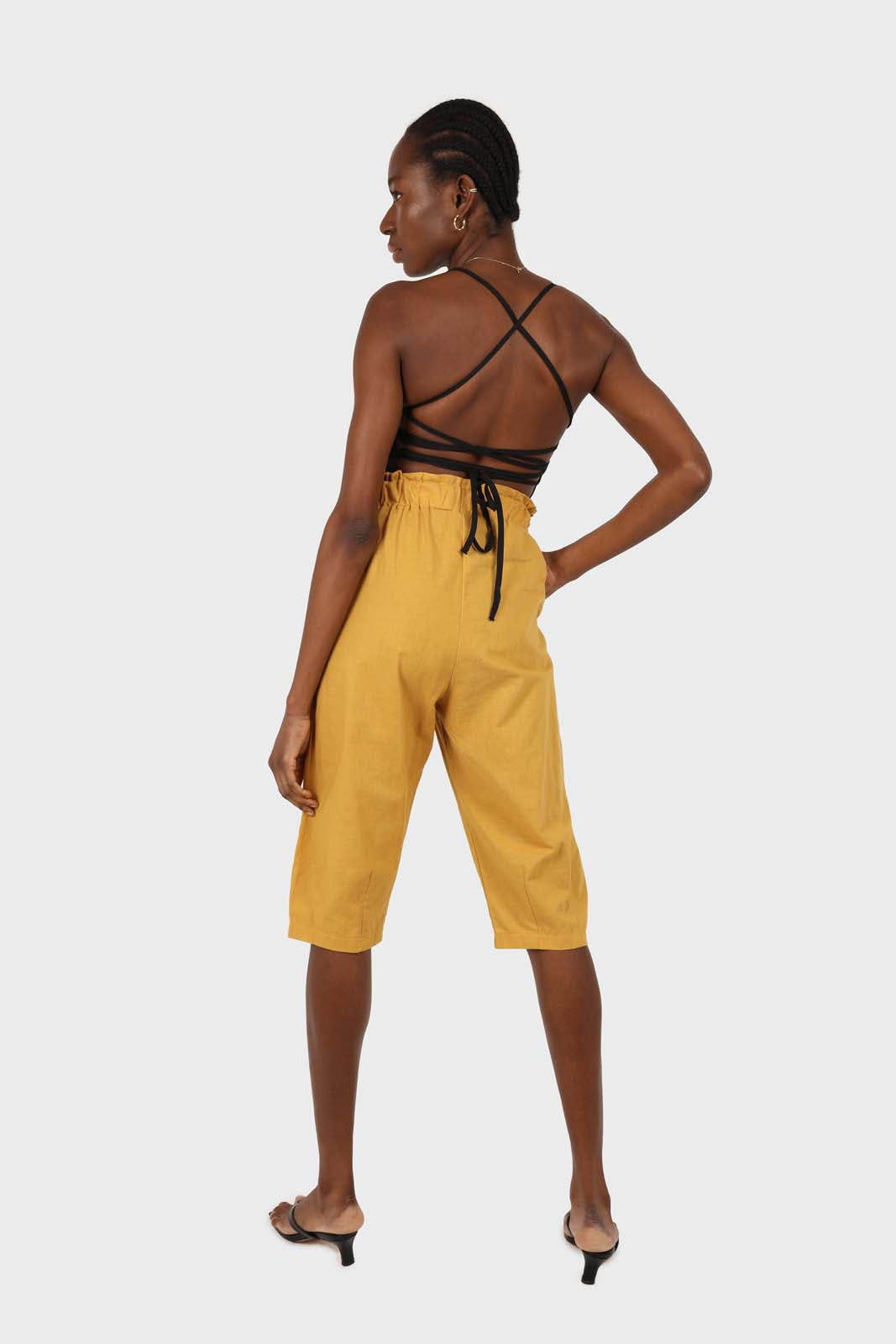 Black open back strappy tank_3