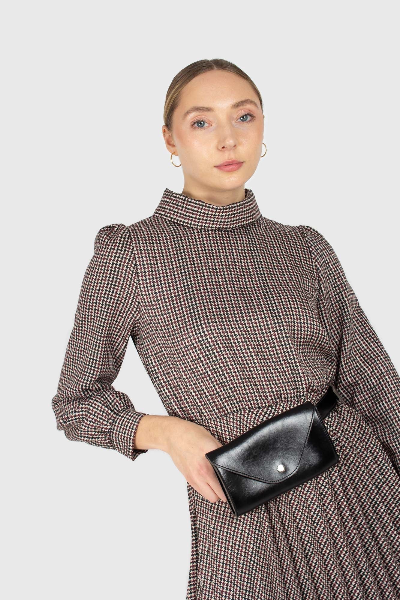 Black vegan leather pouch belt bag_2