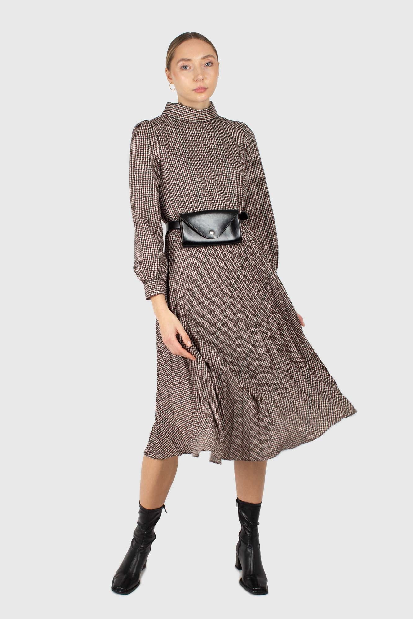 Black vegan leather pouch belt bag_4