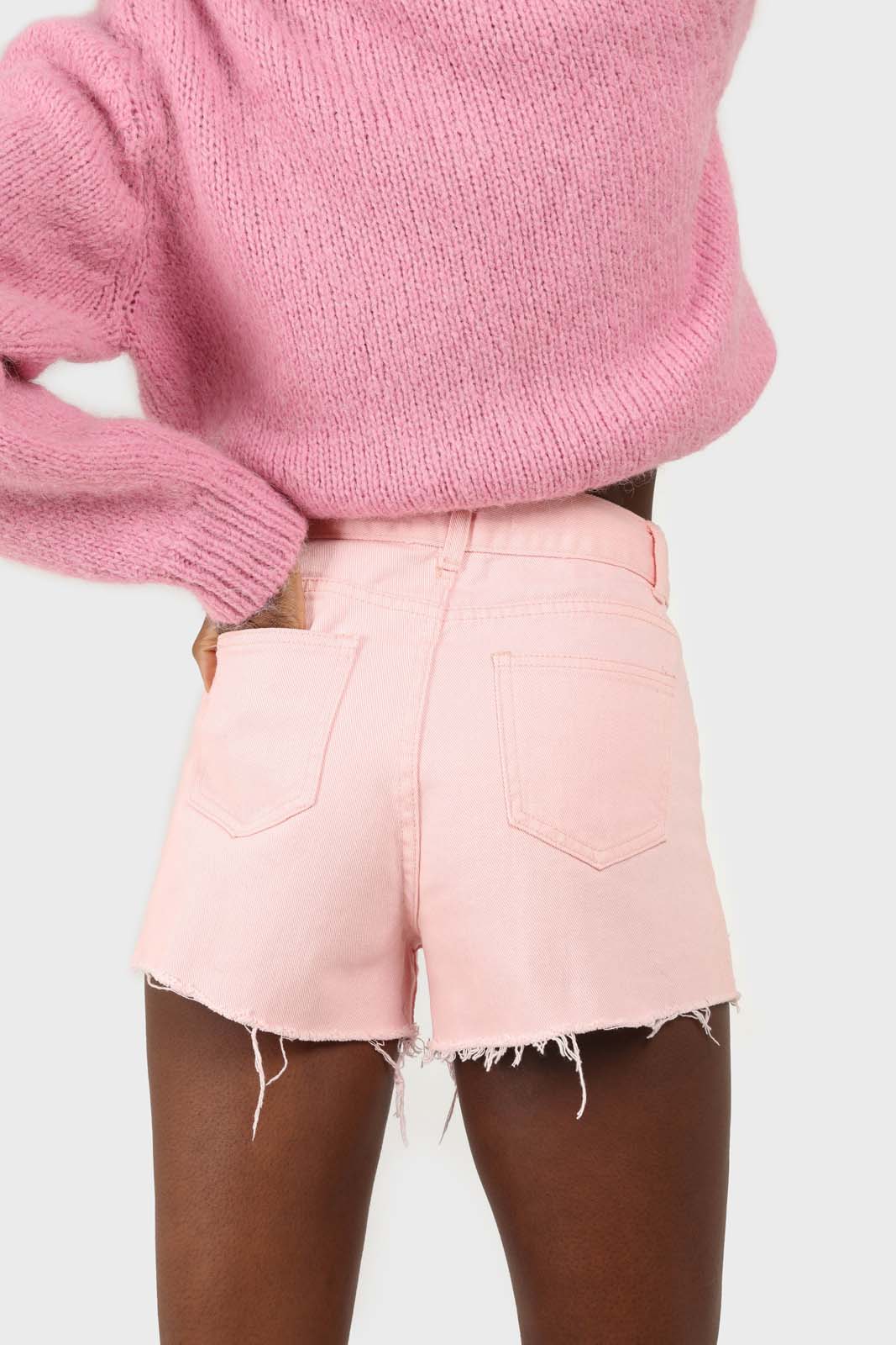 Pink raw hem denim shorts_3