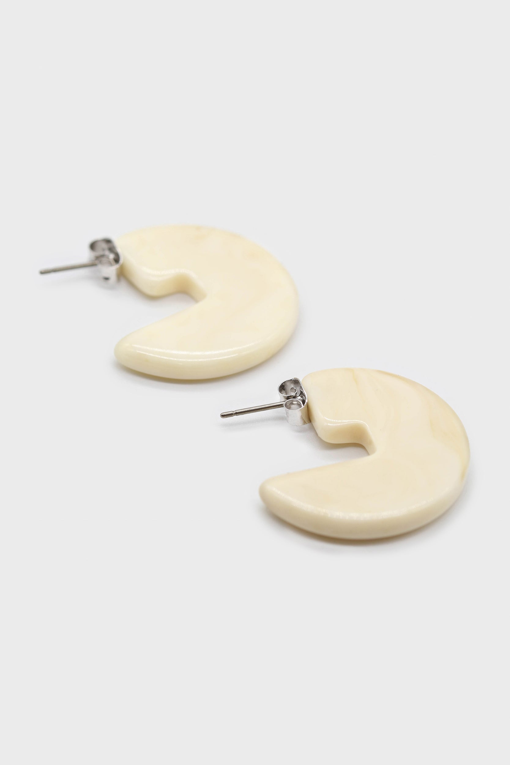 Ivory marble circle earrings_1