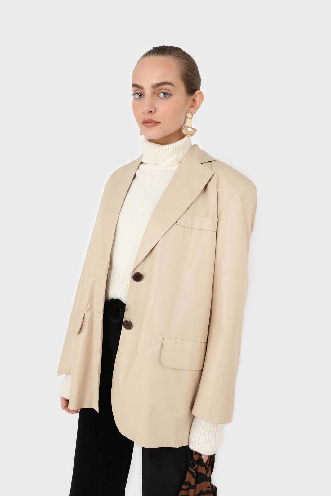 Beige vegan leather flap pocket oversized blazer_5