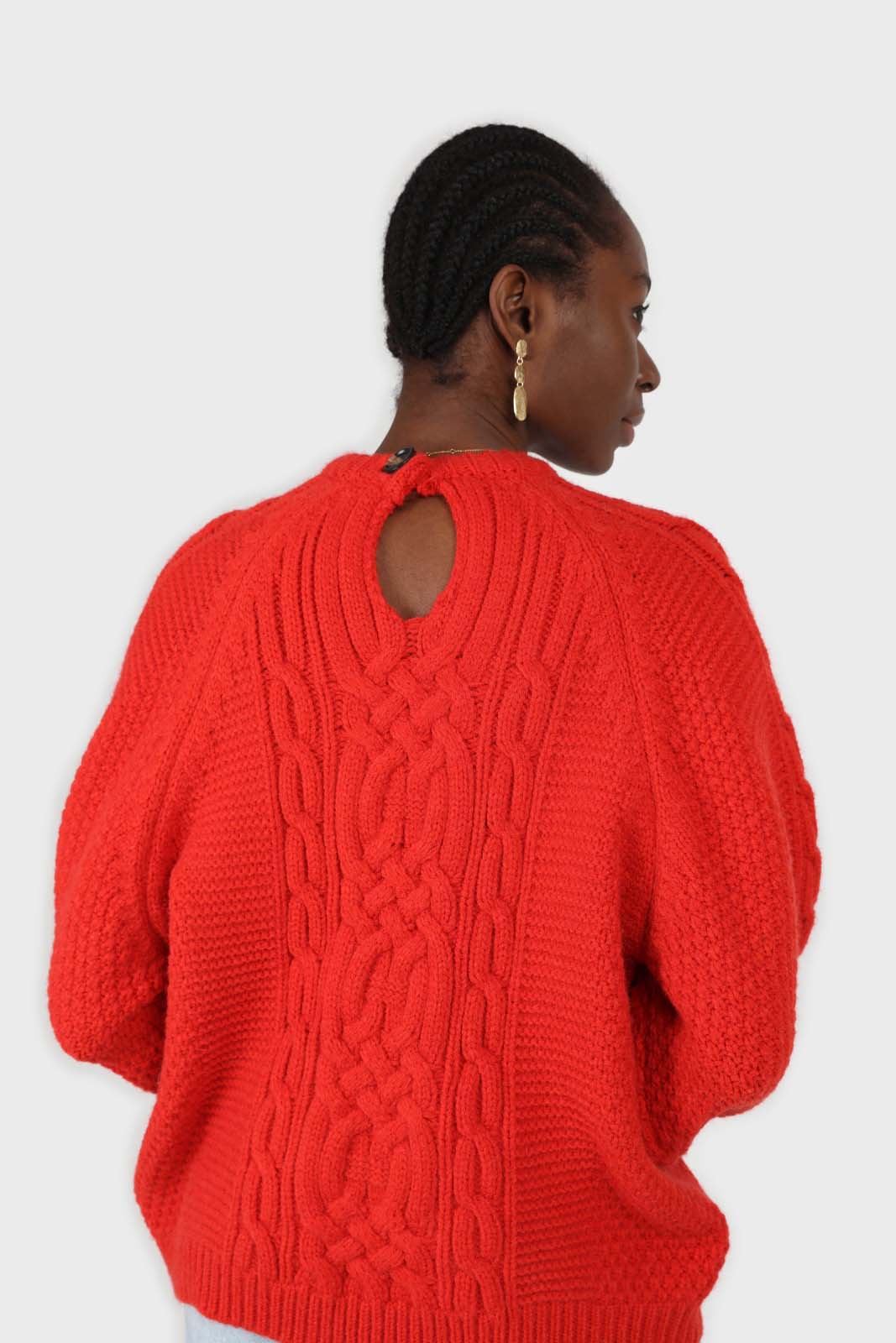 Bright red chunky cable knit balloon sleeved jumper_4