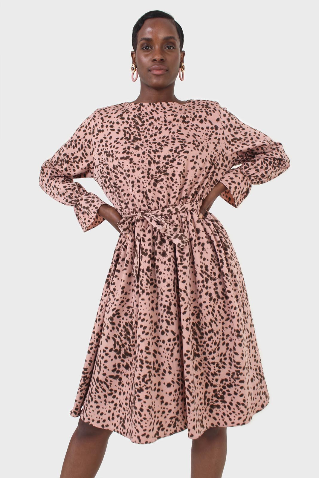 Pink and leopard belted midi dress_5