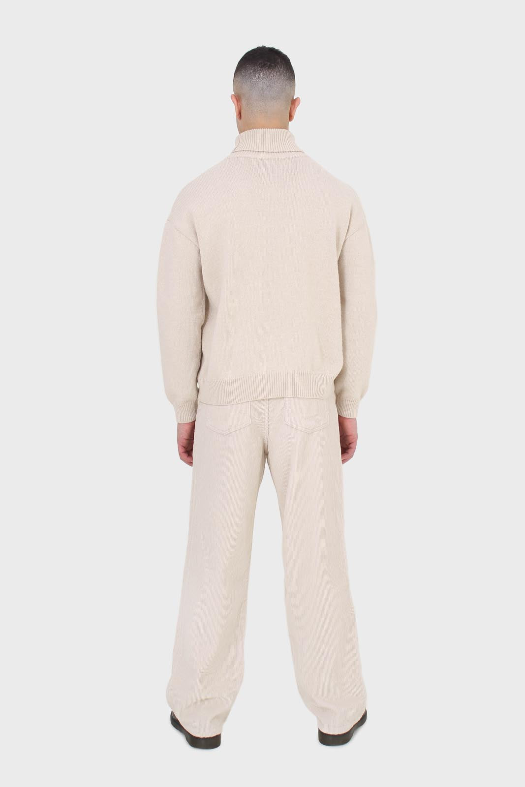 Ivory oversized wool turtleneck jumper_5