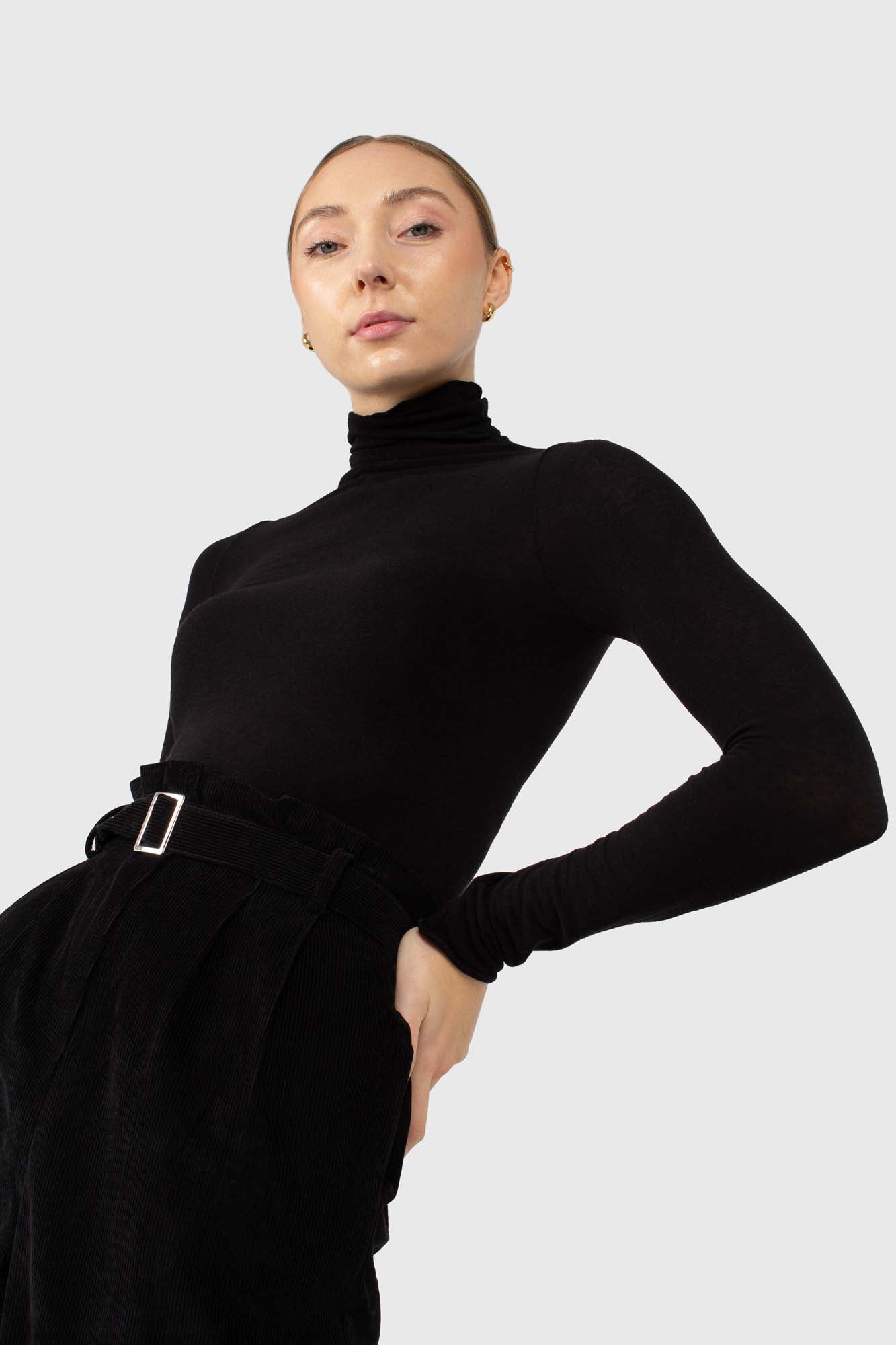 Black soft thin turtleneck jersey top_6