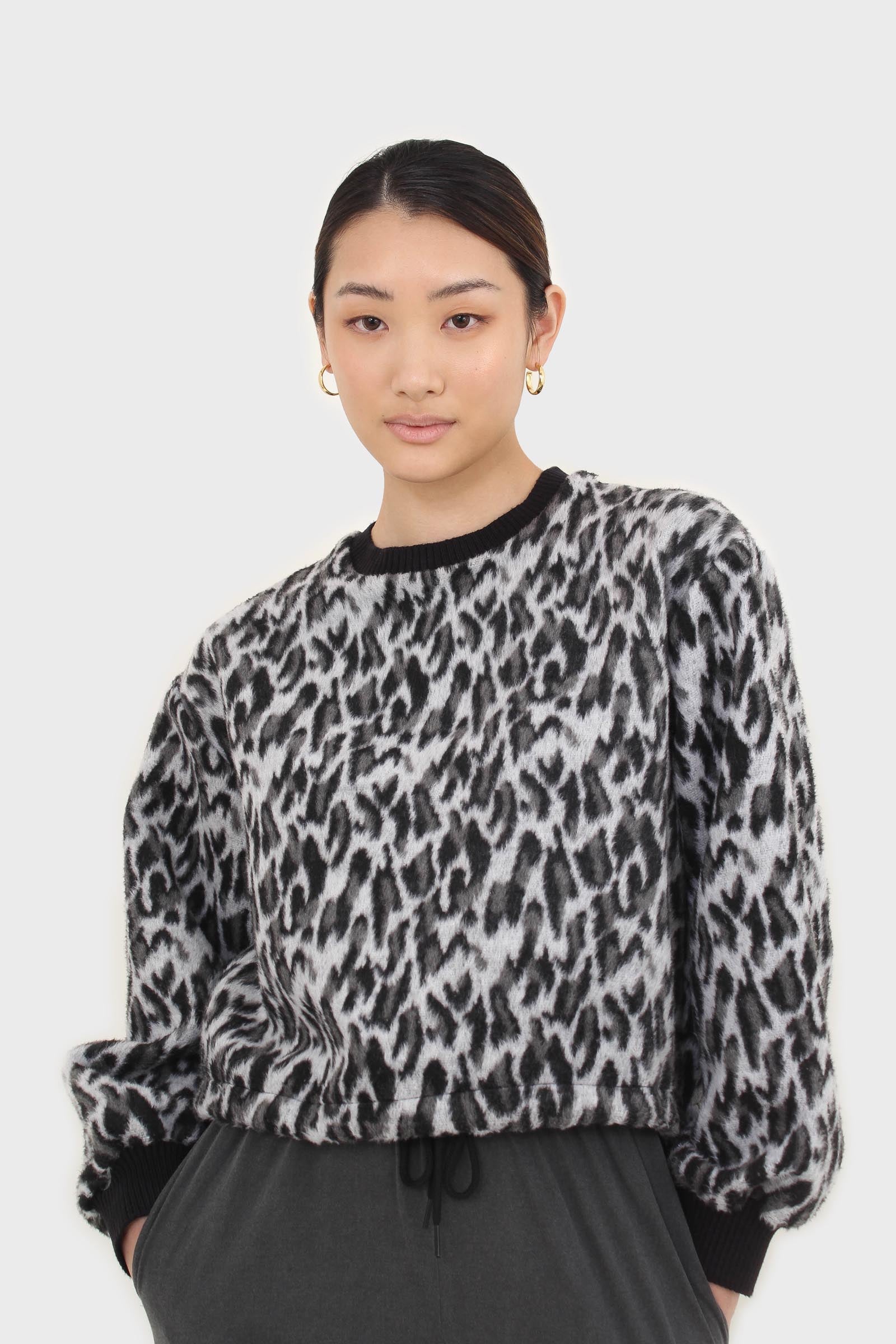 Black leopard brushed string hem sweatshirt_4