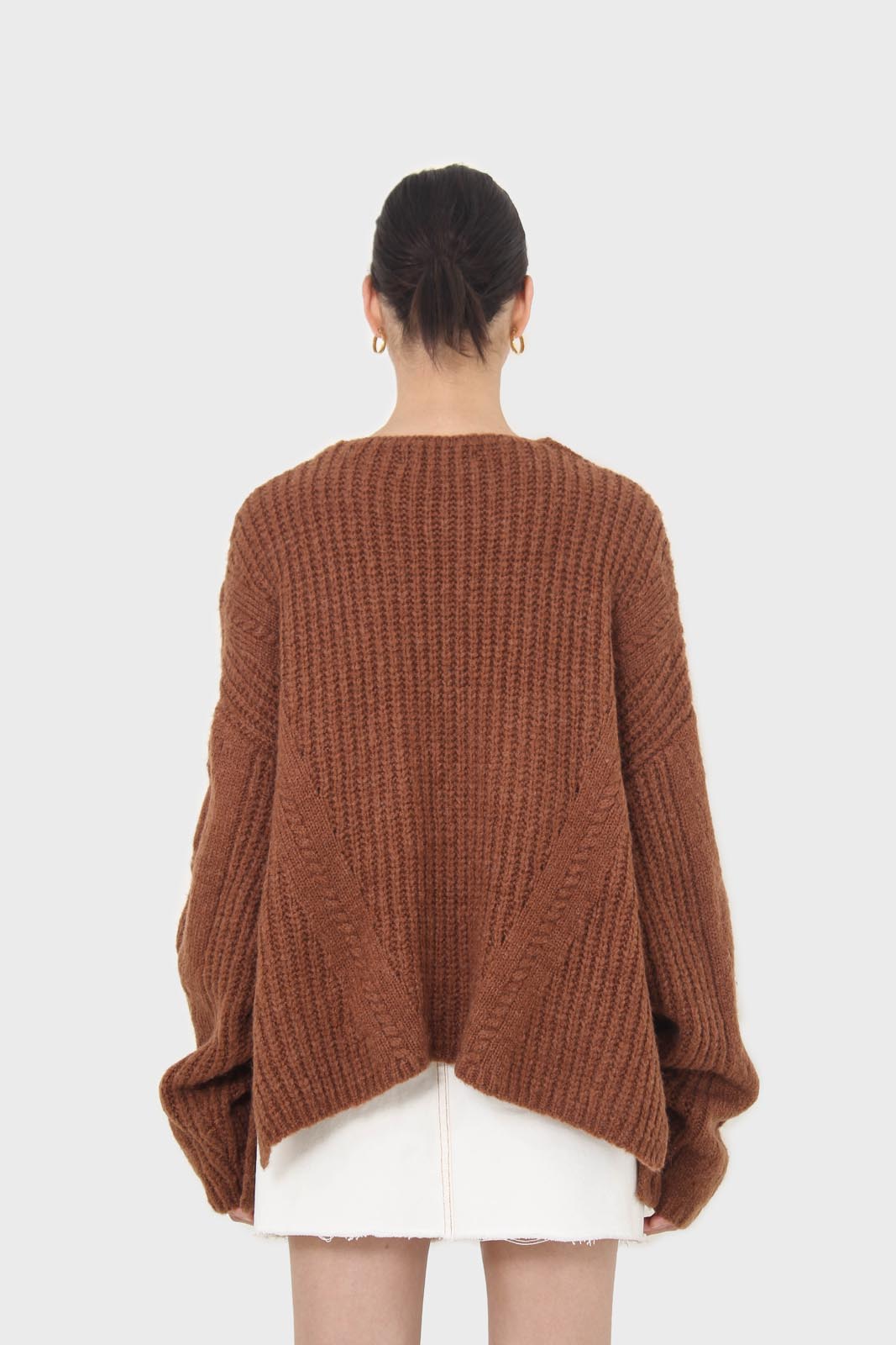 Brown deep V-neck cableknit oversized jumper_2