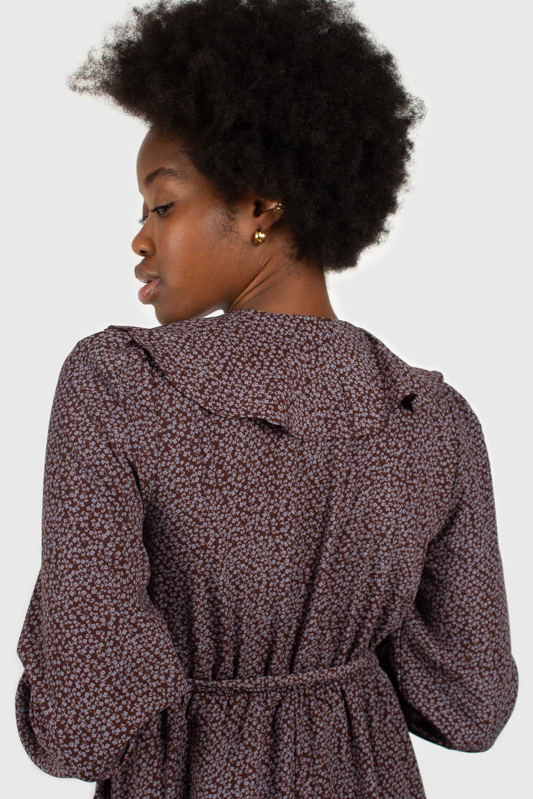 Brown and blue floral ruffle v-neck long sleeved maxi dress_3