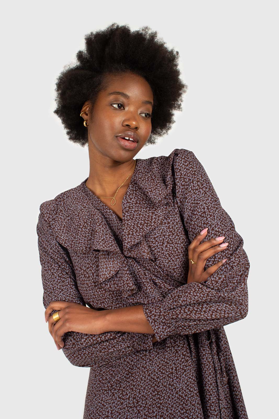 Brown and blue floral ruffle v-neck long sleeved maxi dress_6