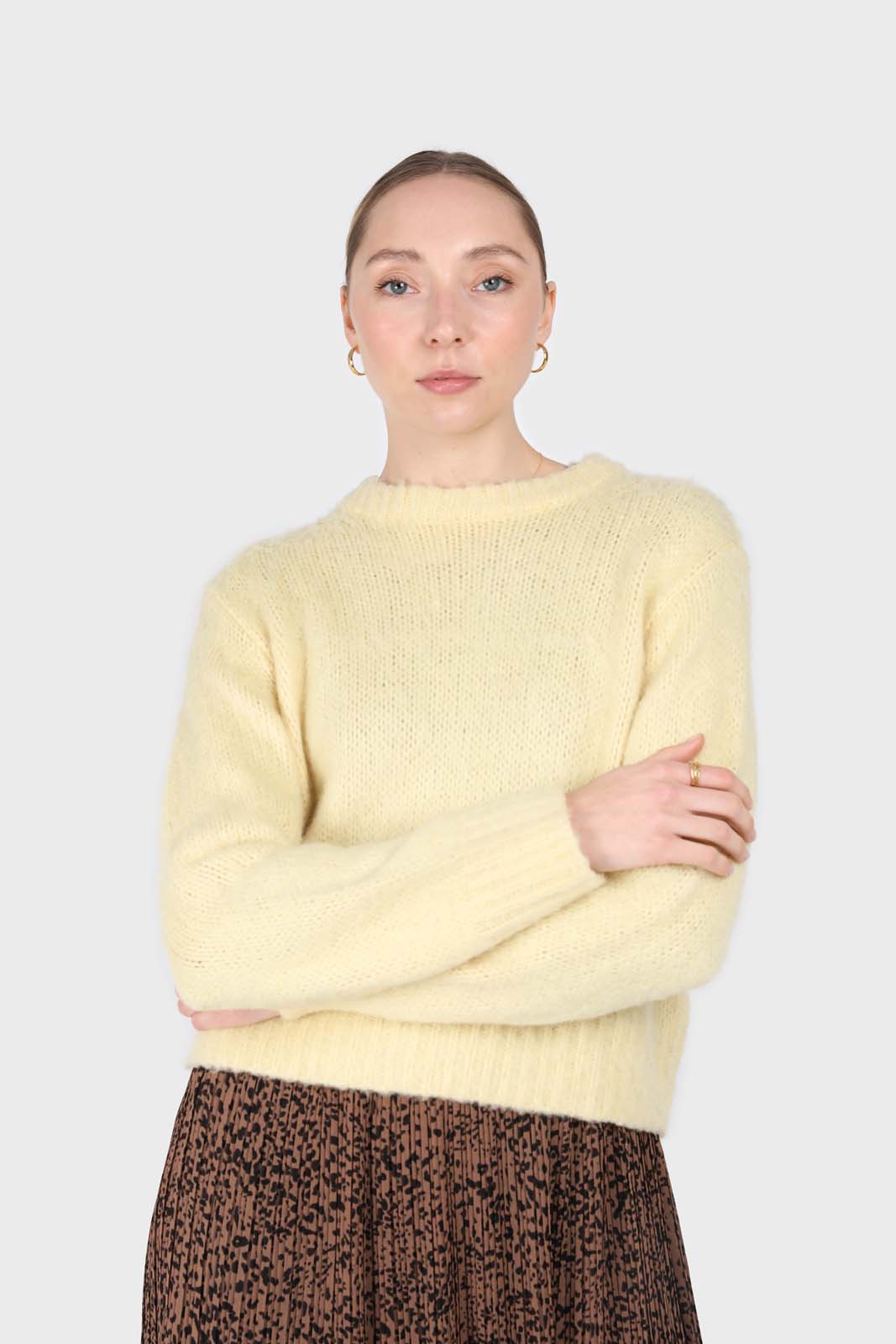 Yellow brush textured crew neck jumper_4