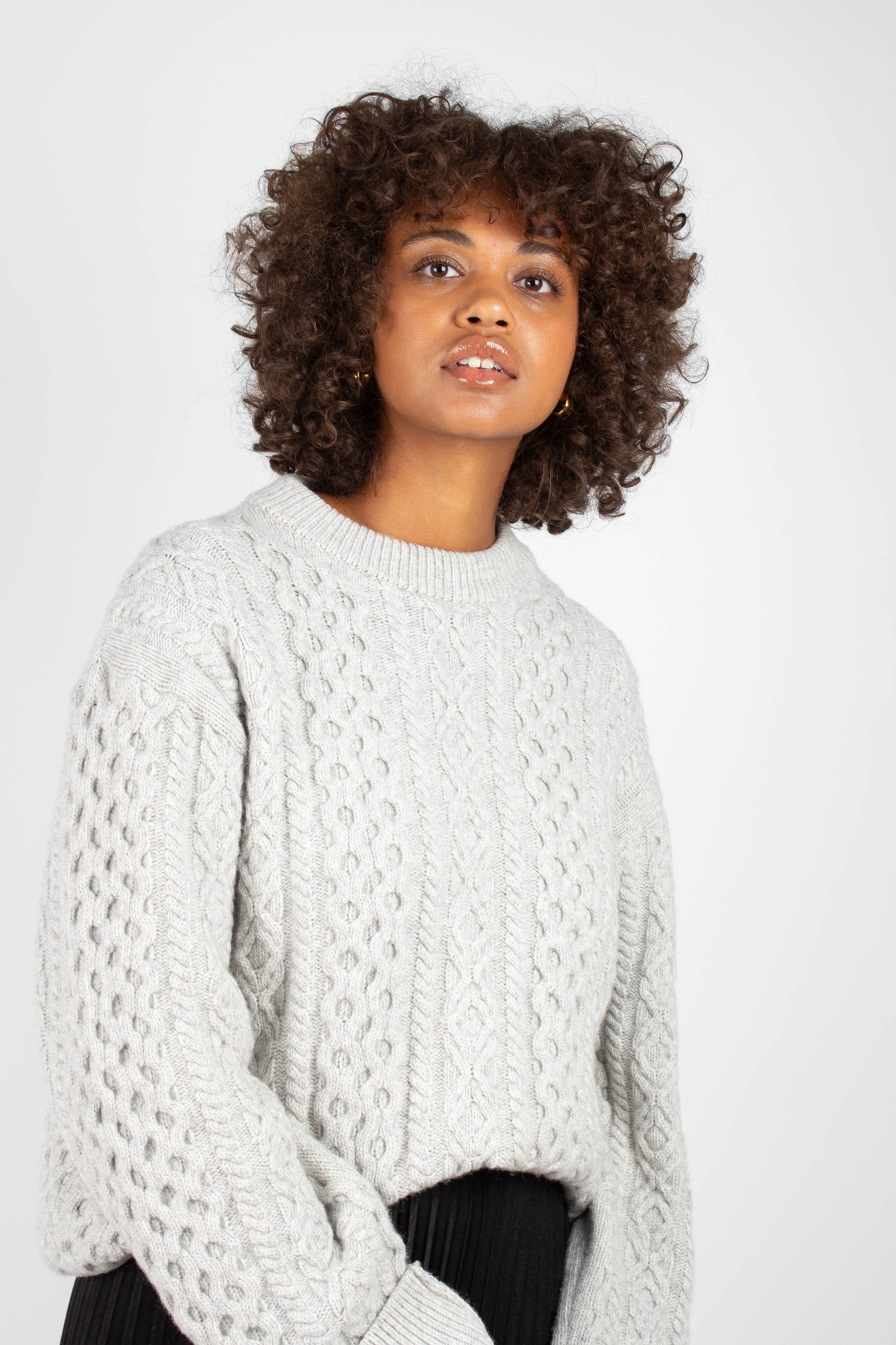 Grey thick wool cableknit jumper_3