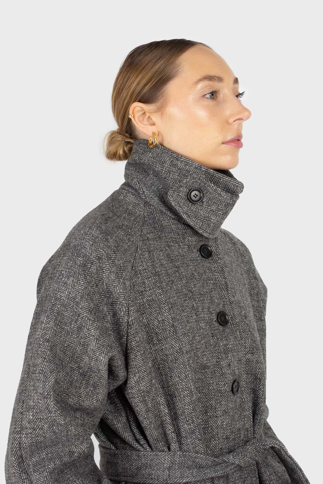 Black herringbone wool long coat_9