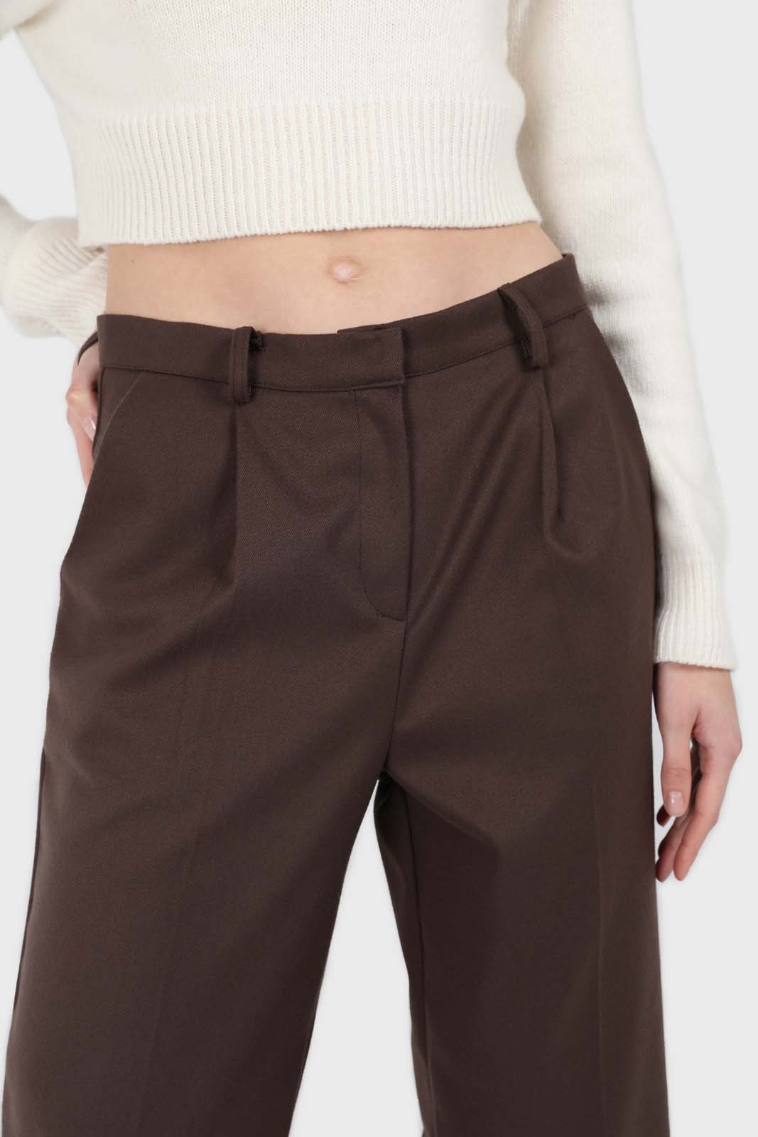 Brown wool tucked tailored trousers_4