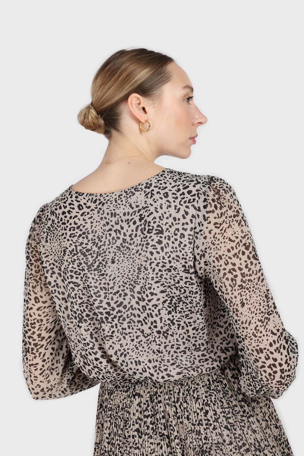 Grey animal print silky micro pleat long sleeved maxi dress_5