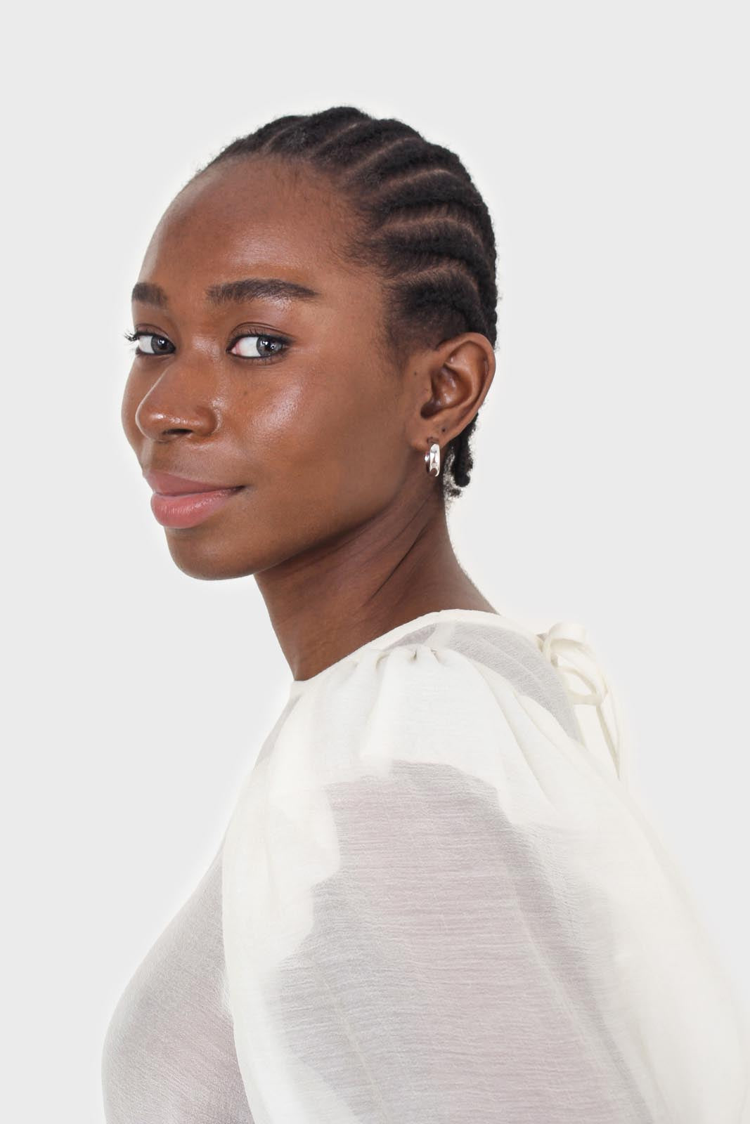 Ivory sheer organza puff sleeved blouse_2