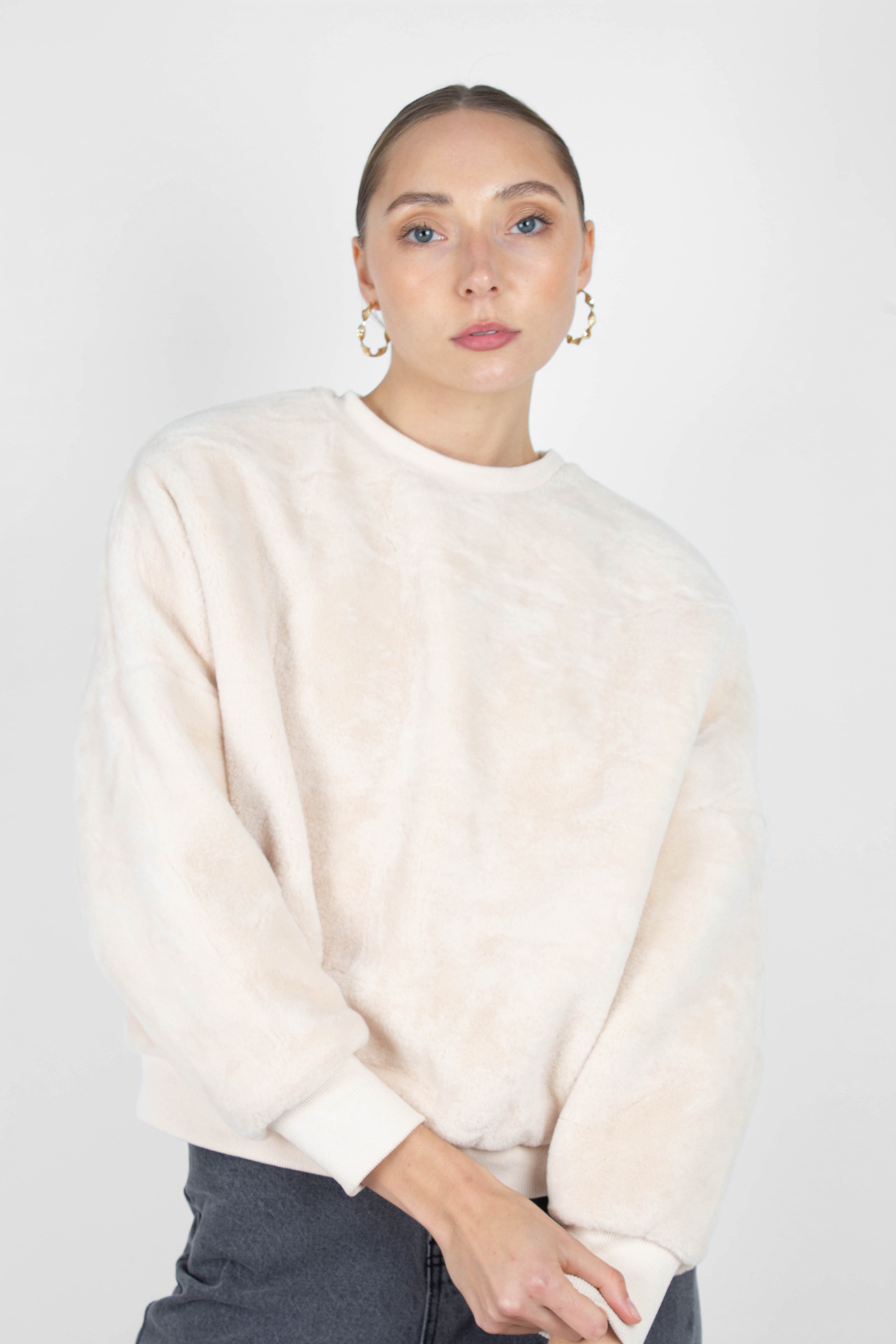 Ivory thick soft fuzzy oversized sweatshirt_1