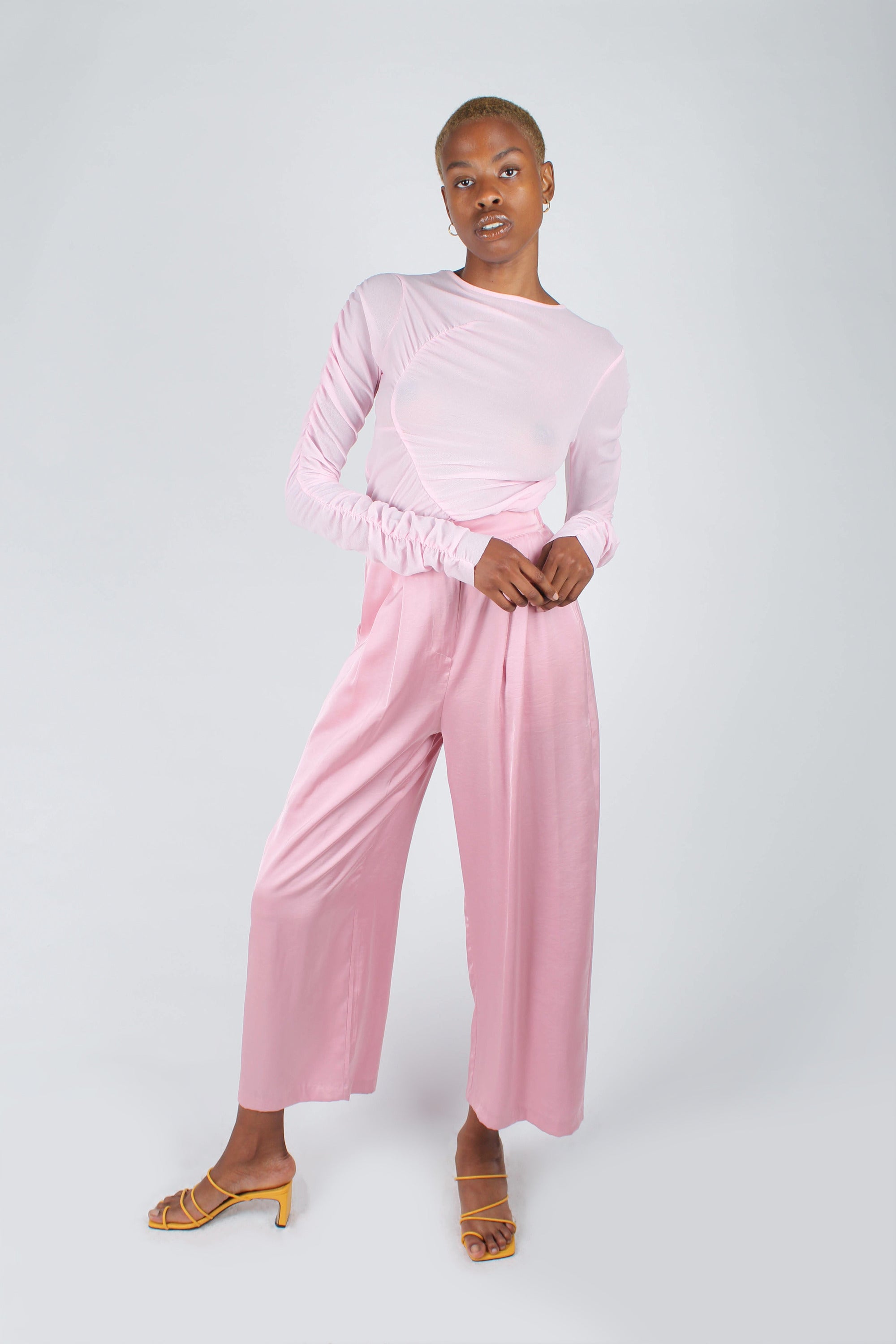 Pale pink sheer curved shirring top_11