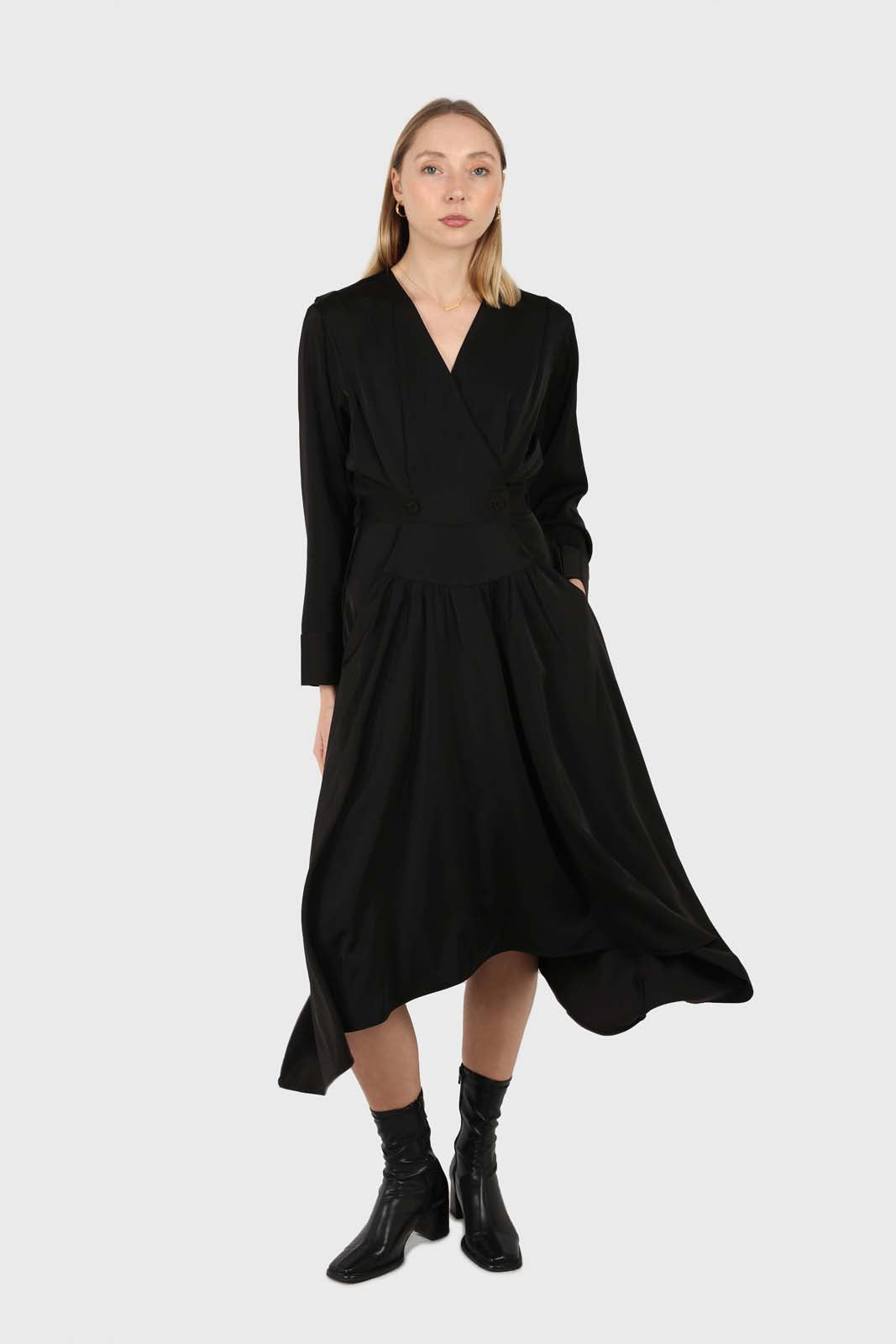 Black V-neck satin asymmetric hem midi dress_8