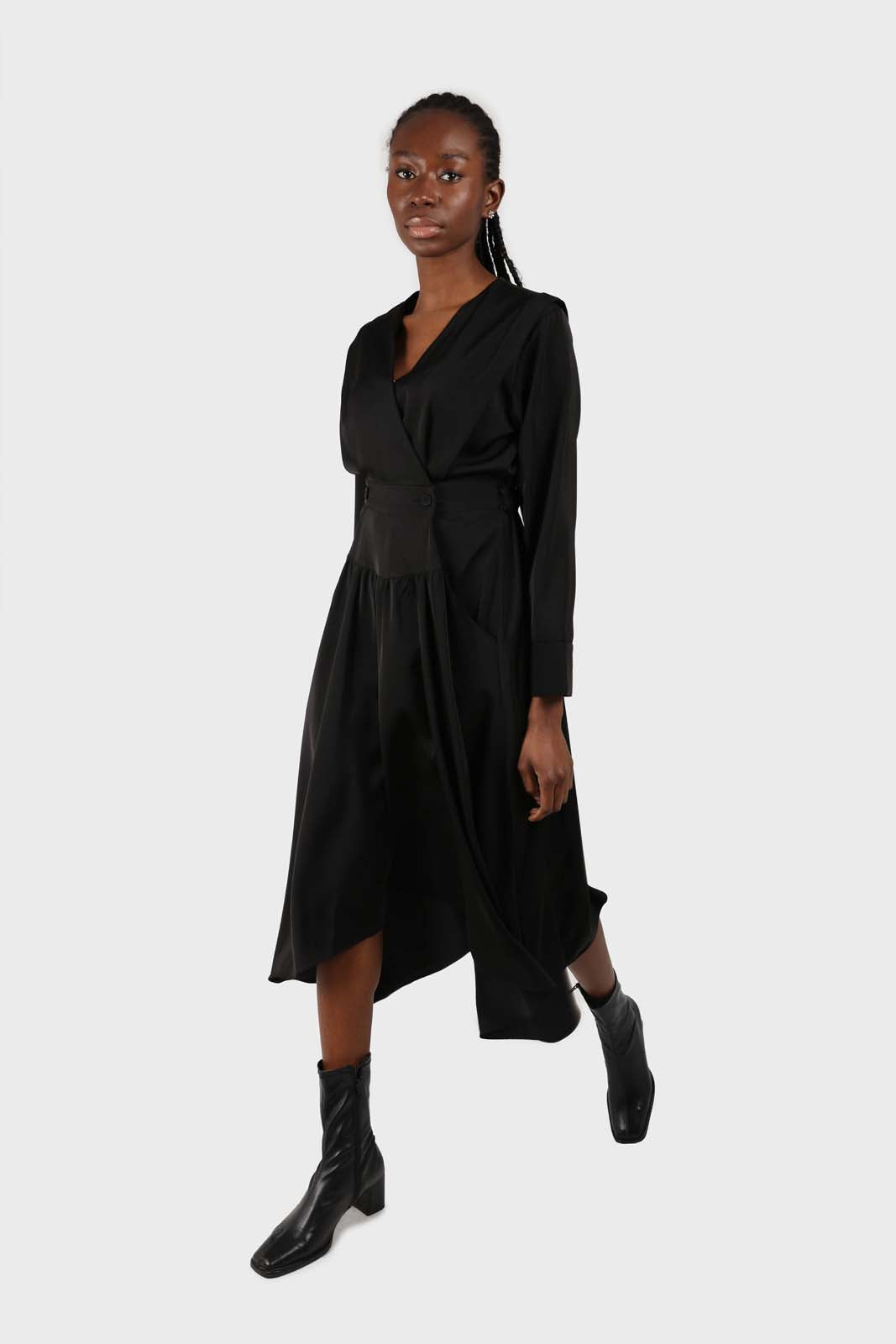 Black V-neck satin asymmetric hem midi dress_4