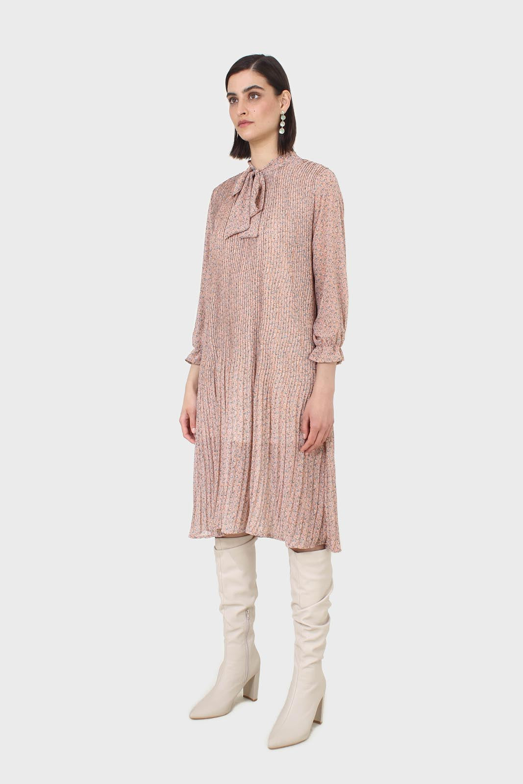 Pink and blue floral print micropleat maxi dress_3