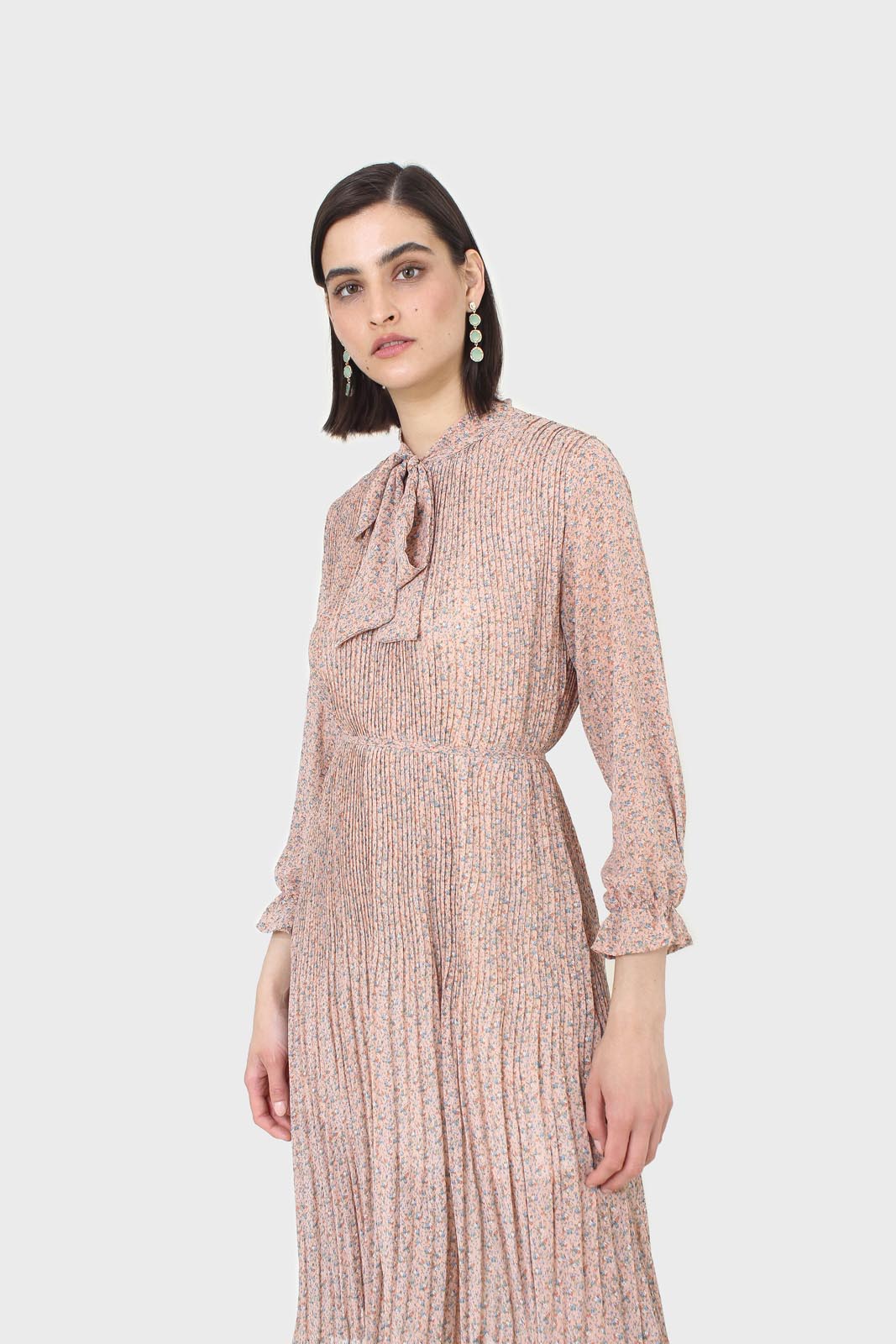 Pink and blue floral print micropleat maxi dress_4