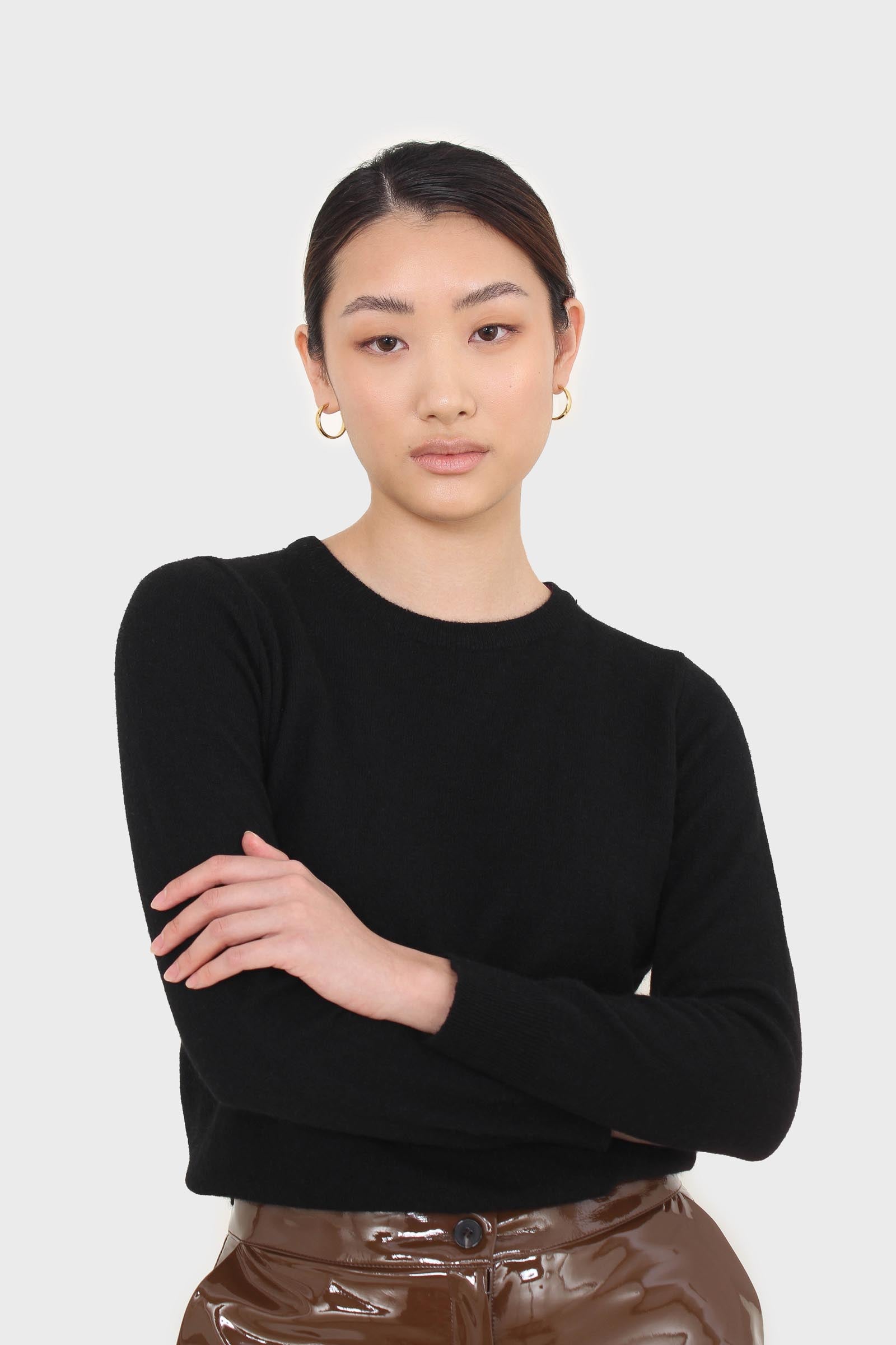 Black contrast neck wool fitted jumper_1