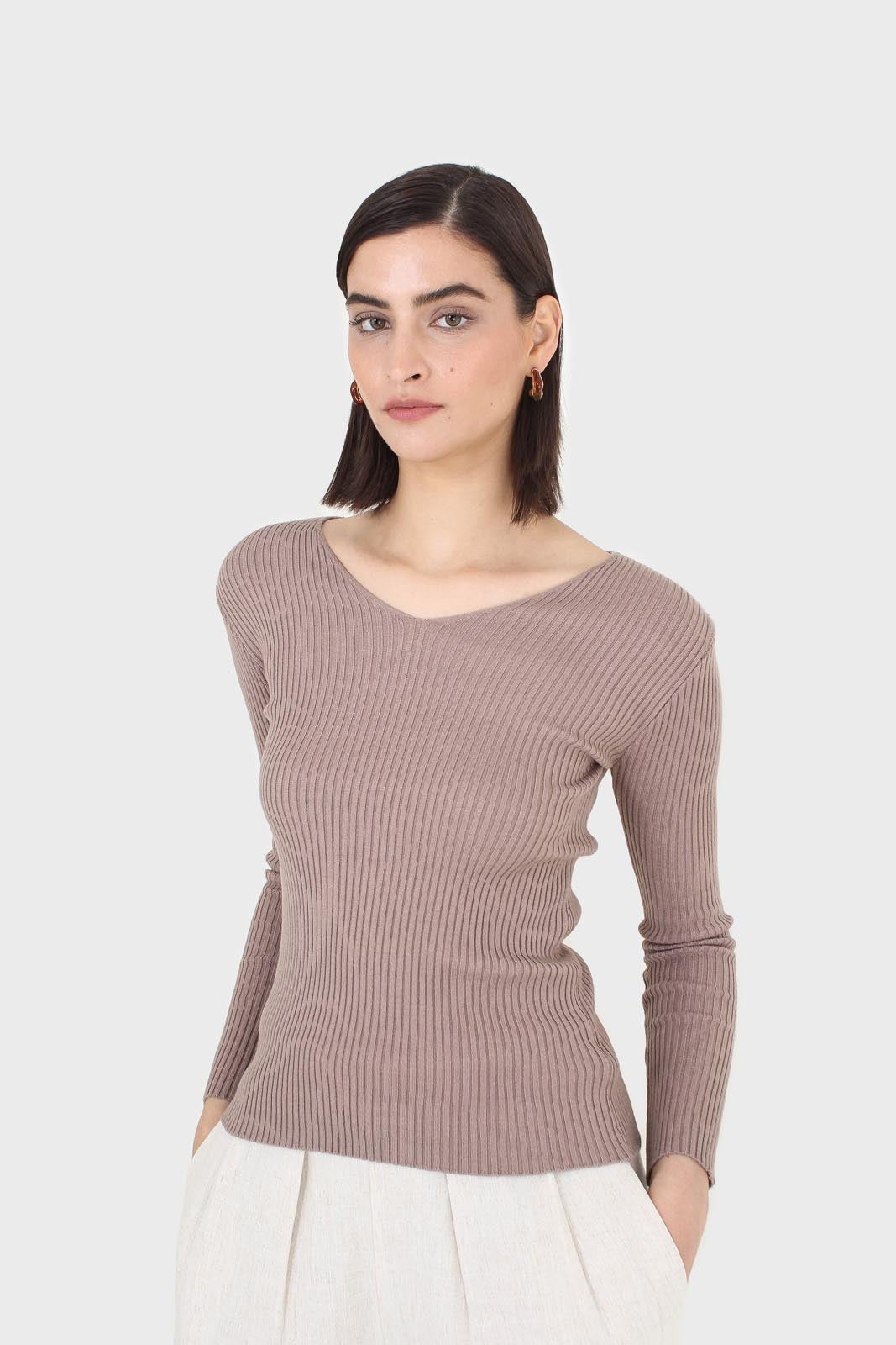 Cocoa V-neck ribbed long sleeved knit top_7