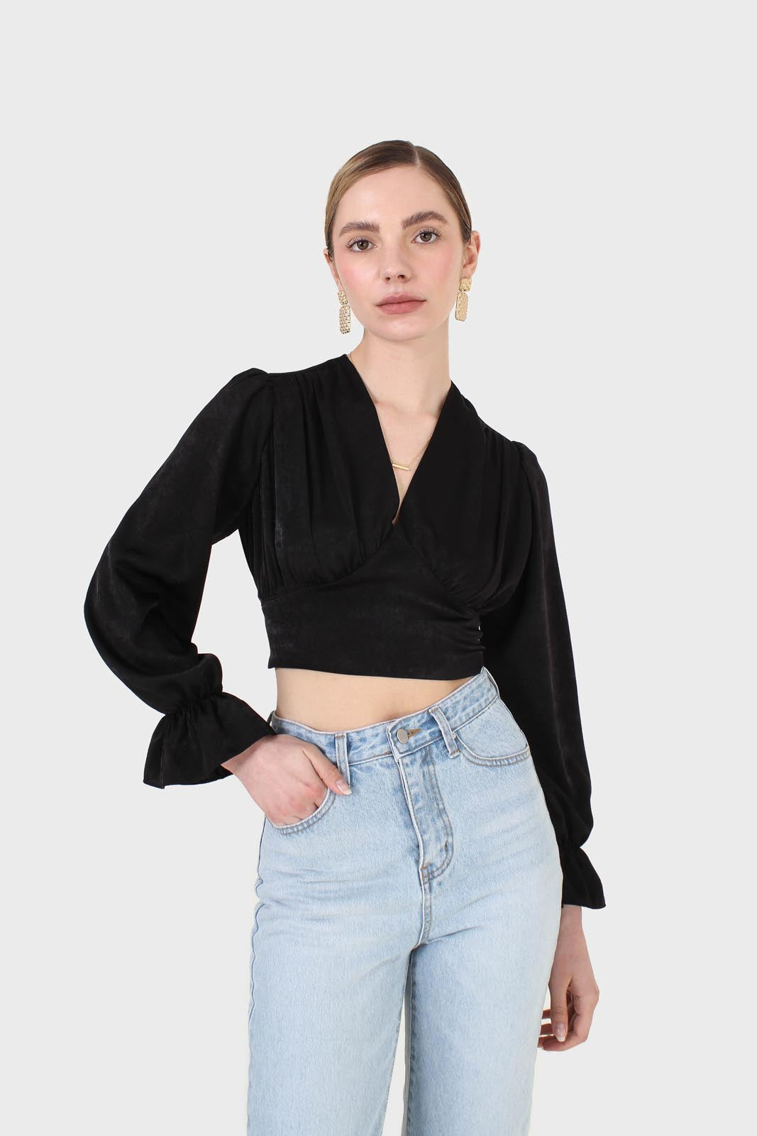 Black deep V tie back cropped long sleeve blouse_5