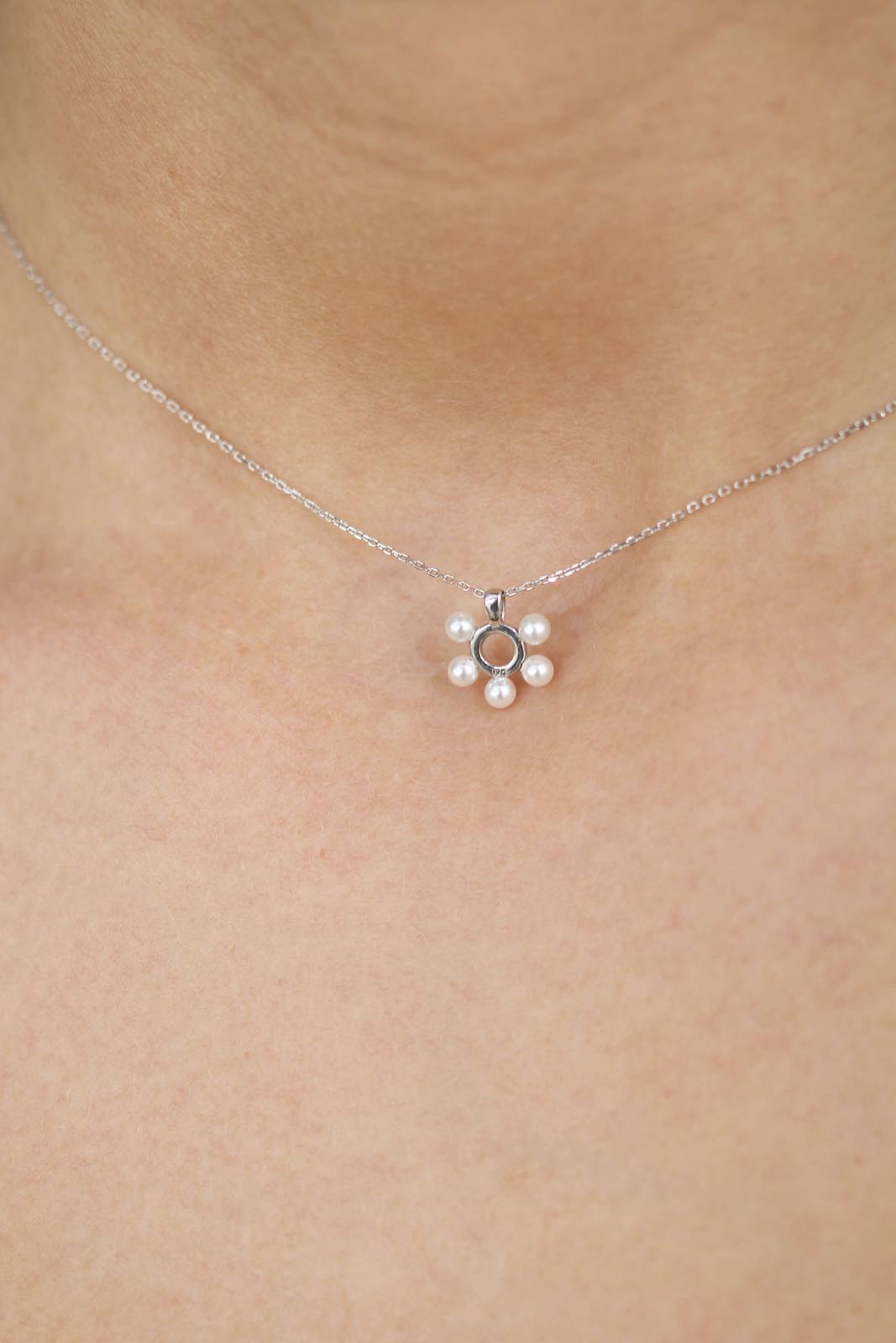 Charm necklace - Silver pearl flower_2