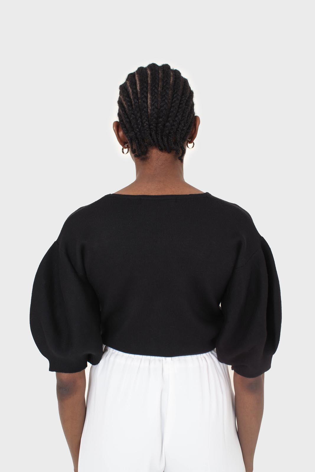 Black short balloon sleeved jumper_6