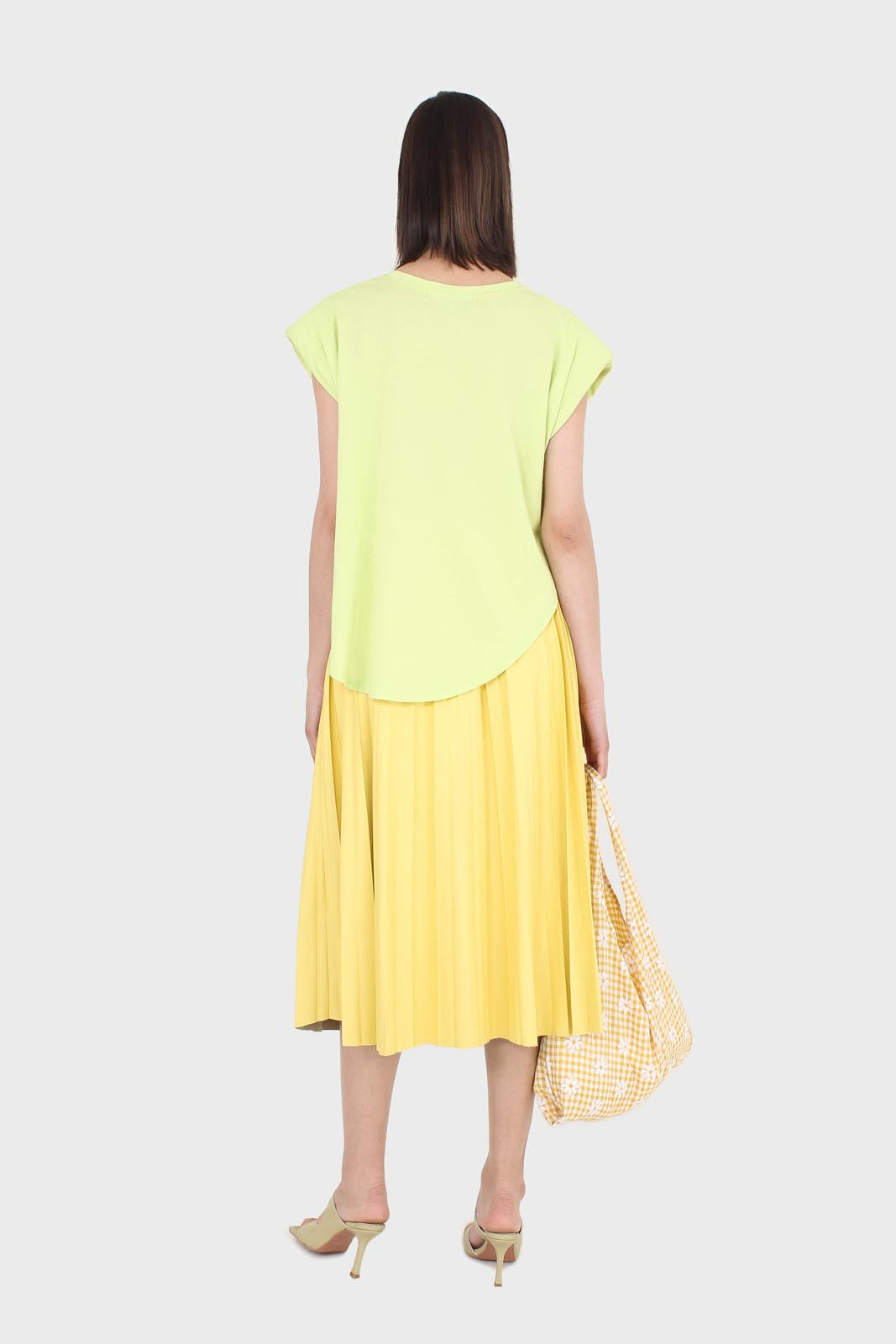 Yellow vegan leather pleated midi skirt_3