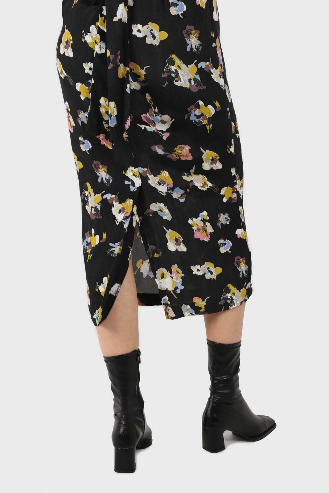 Black floral bias cut long sleeved maxi dress_7