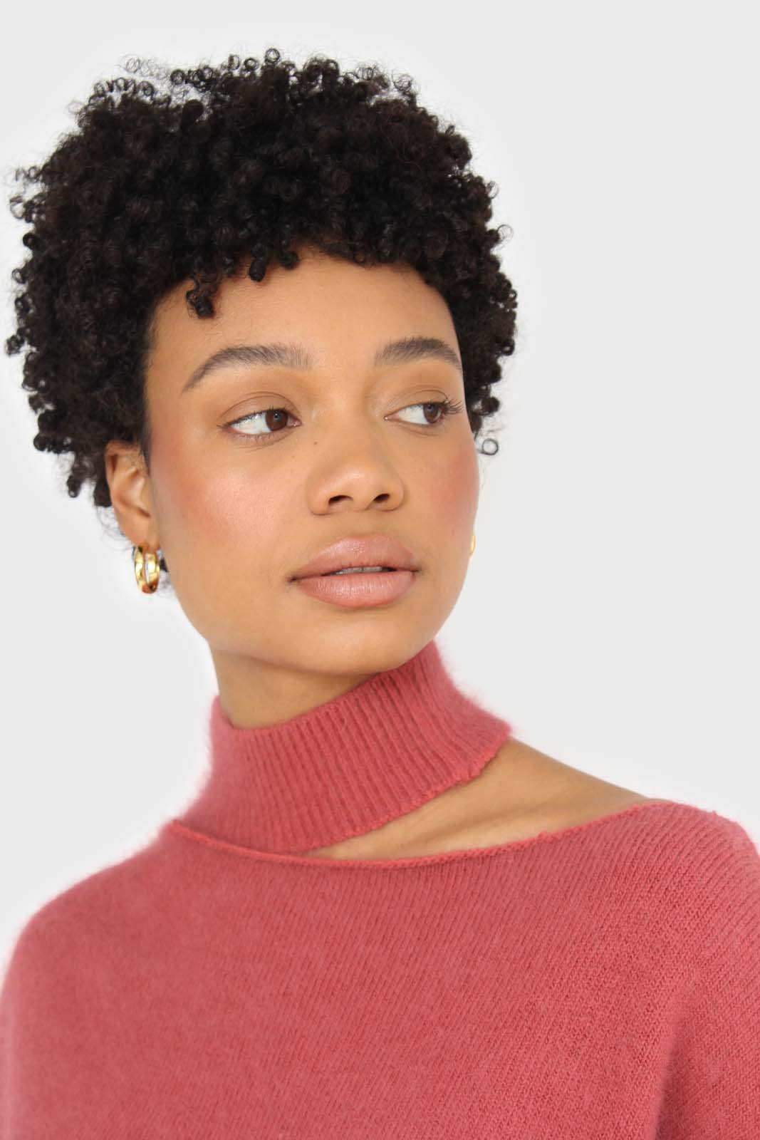 Pink furry angora slit shoulder turtleneck jumper_2