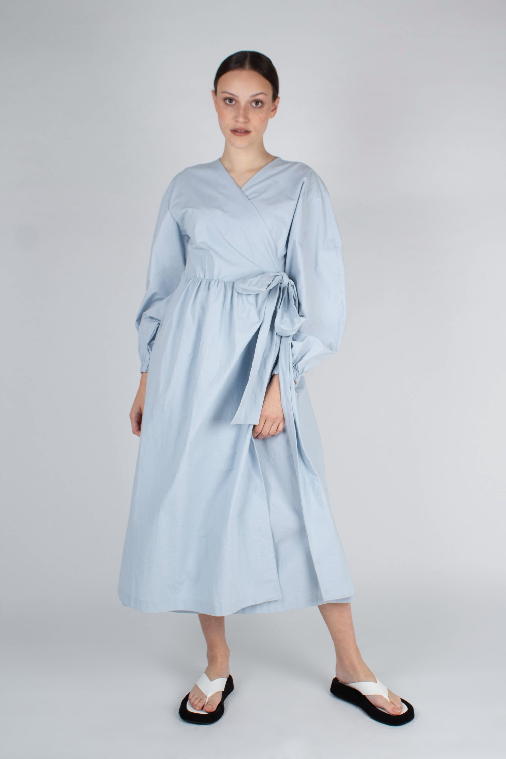 Blue wrap short sleeve cotton midi dress_1