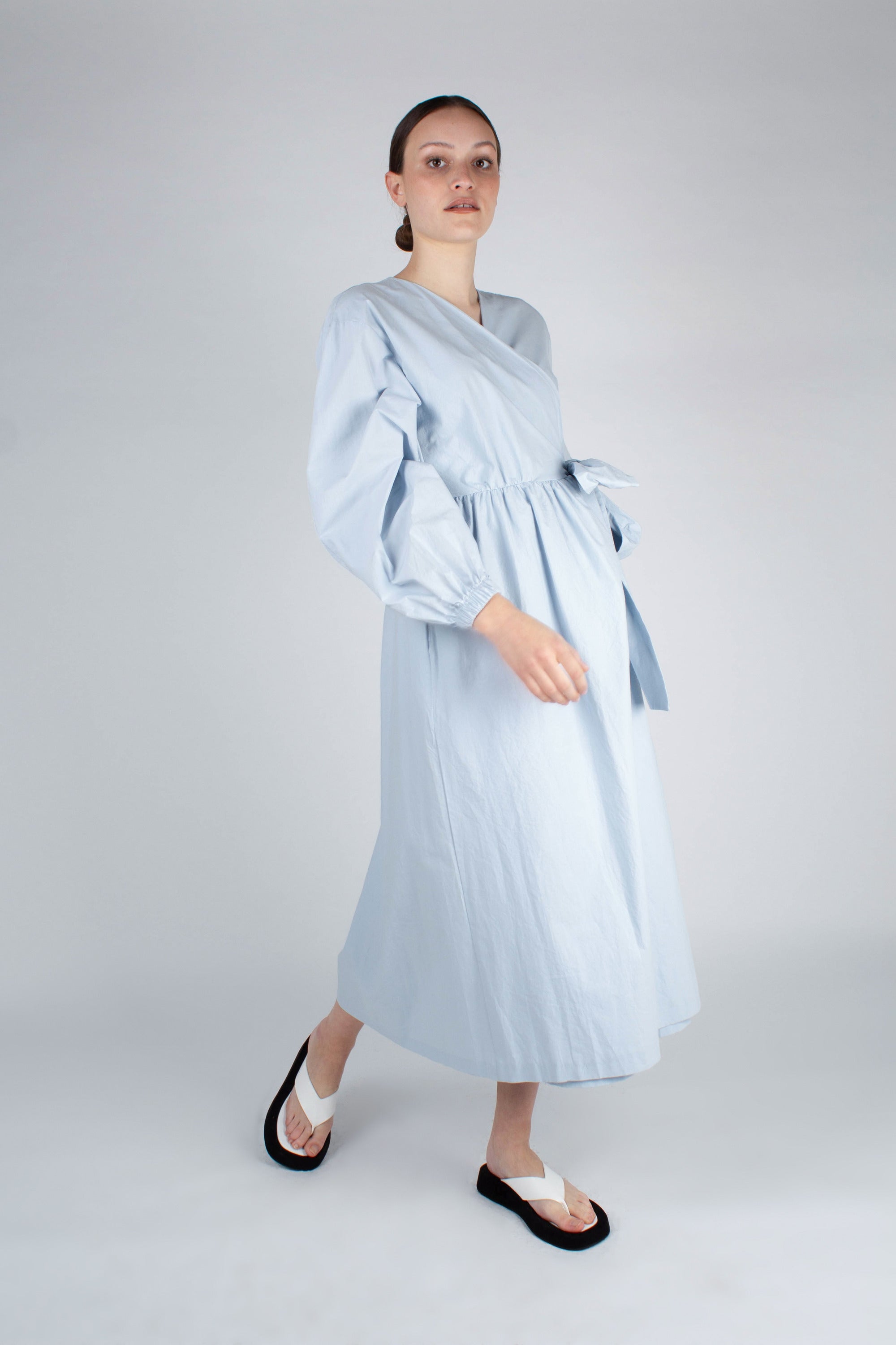 Blue wrap short sleeve cotton midi dress_2
