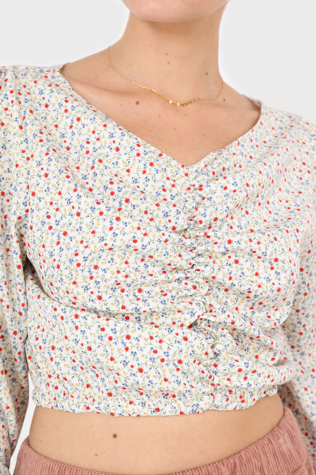 Ivory floral ruched front long sleeved blouse_2