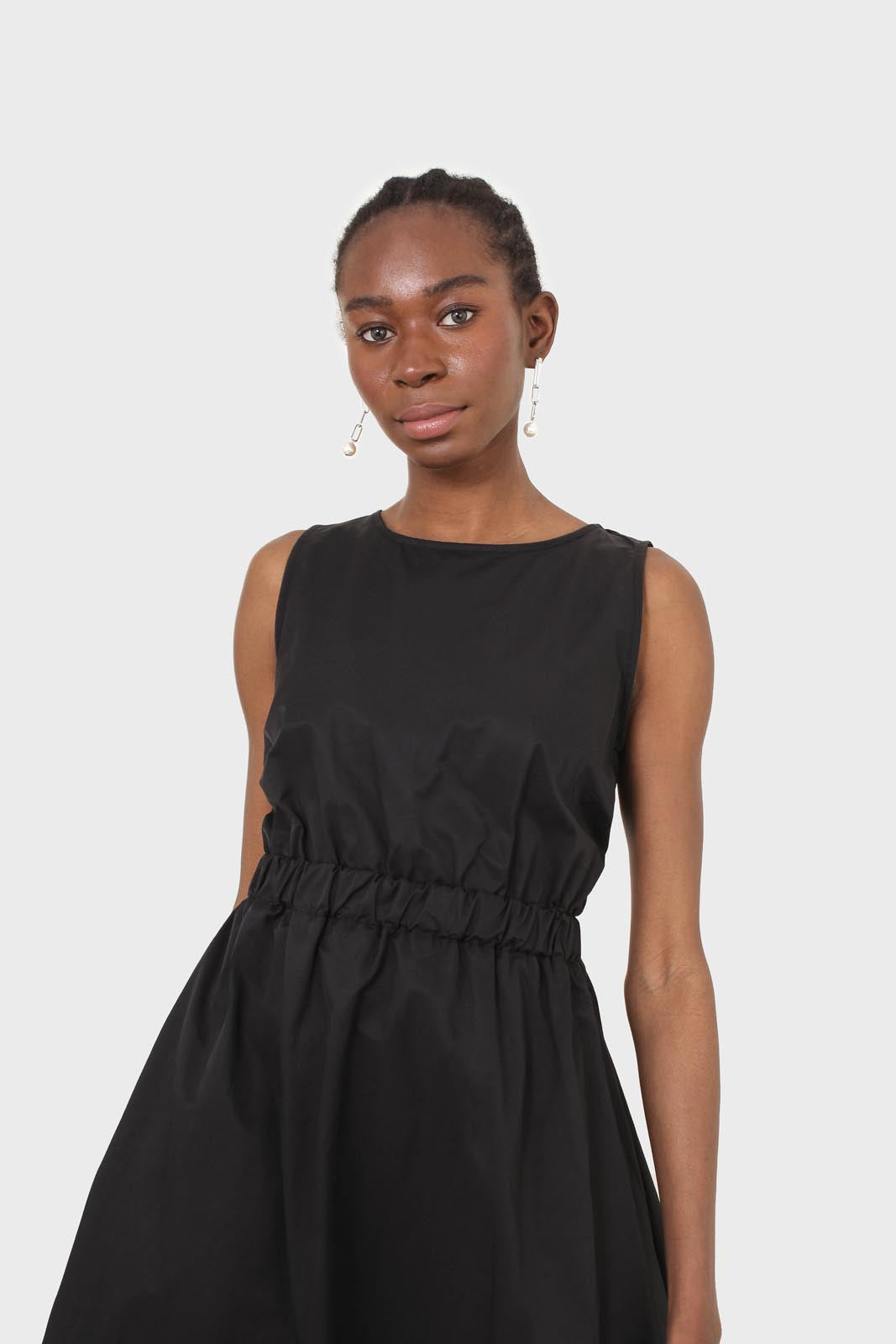 Black sleeveless flare open back maxi dress_6