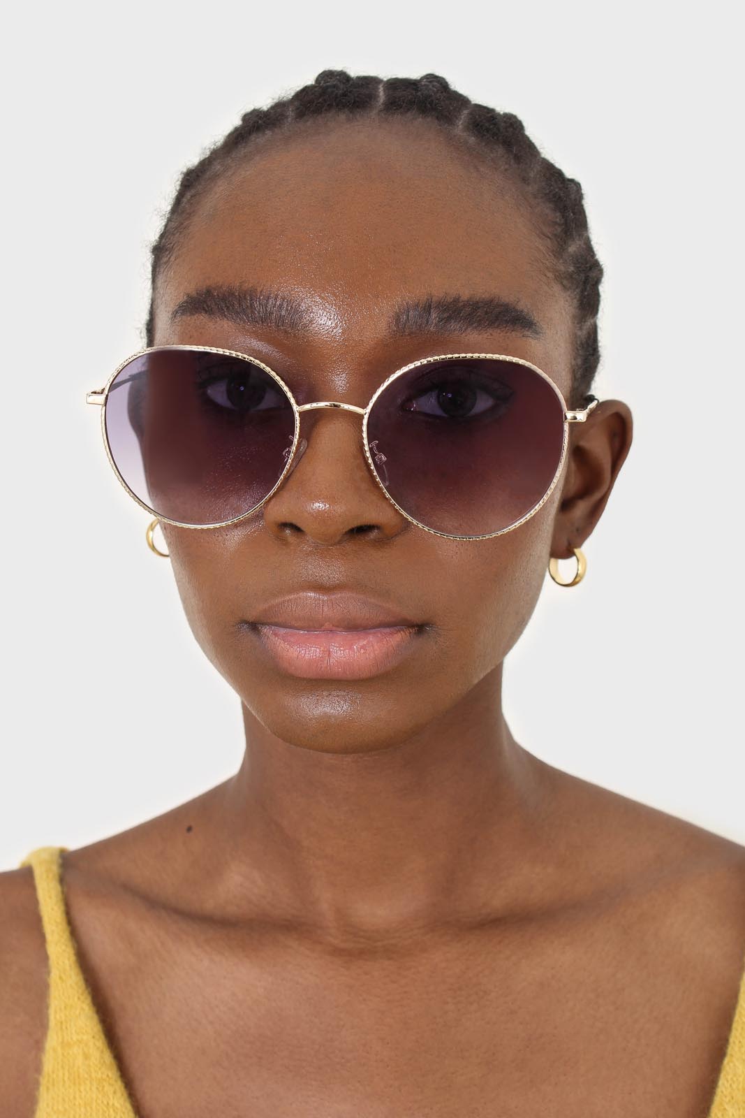 Black graded lens gold frame aviator sunglasses_2