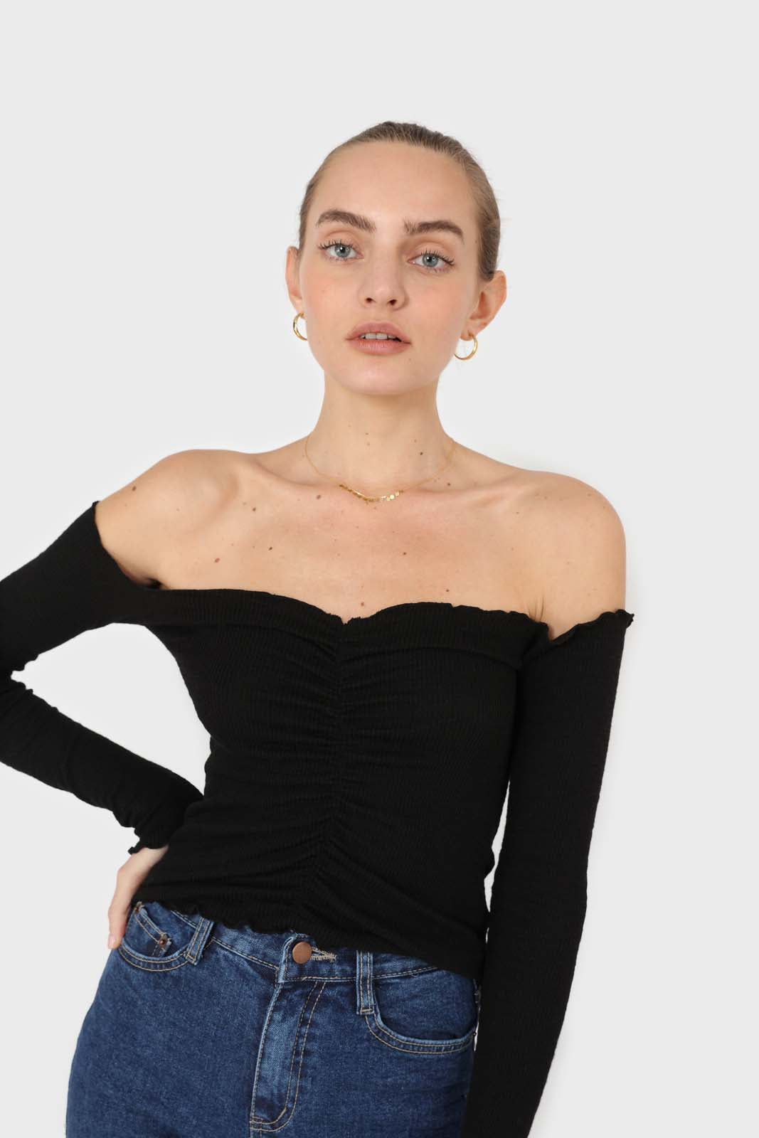 Black off shoulder ruched front ribbed top_5