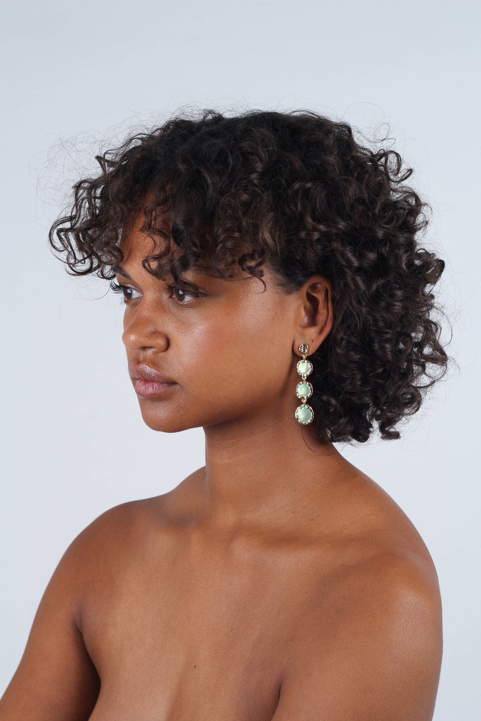 Green falling glass circle gem earrings_7