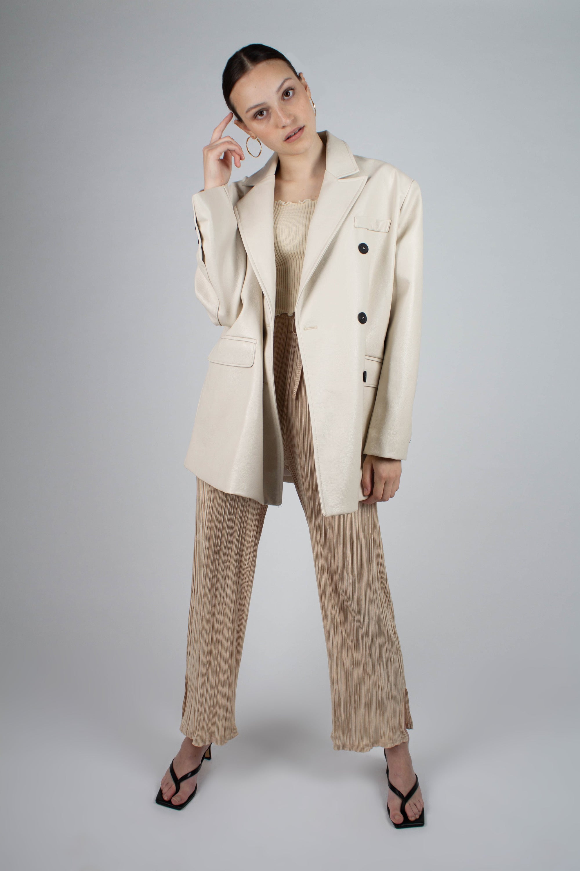 Beige ruffle trim tank top_6