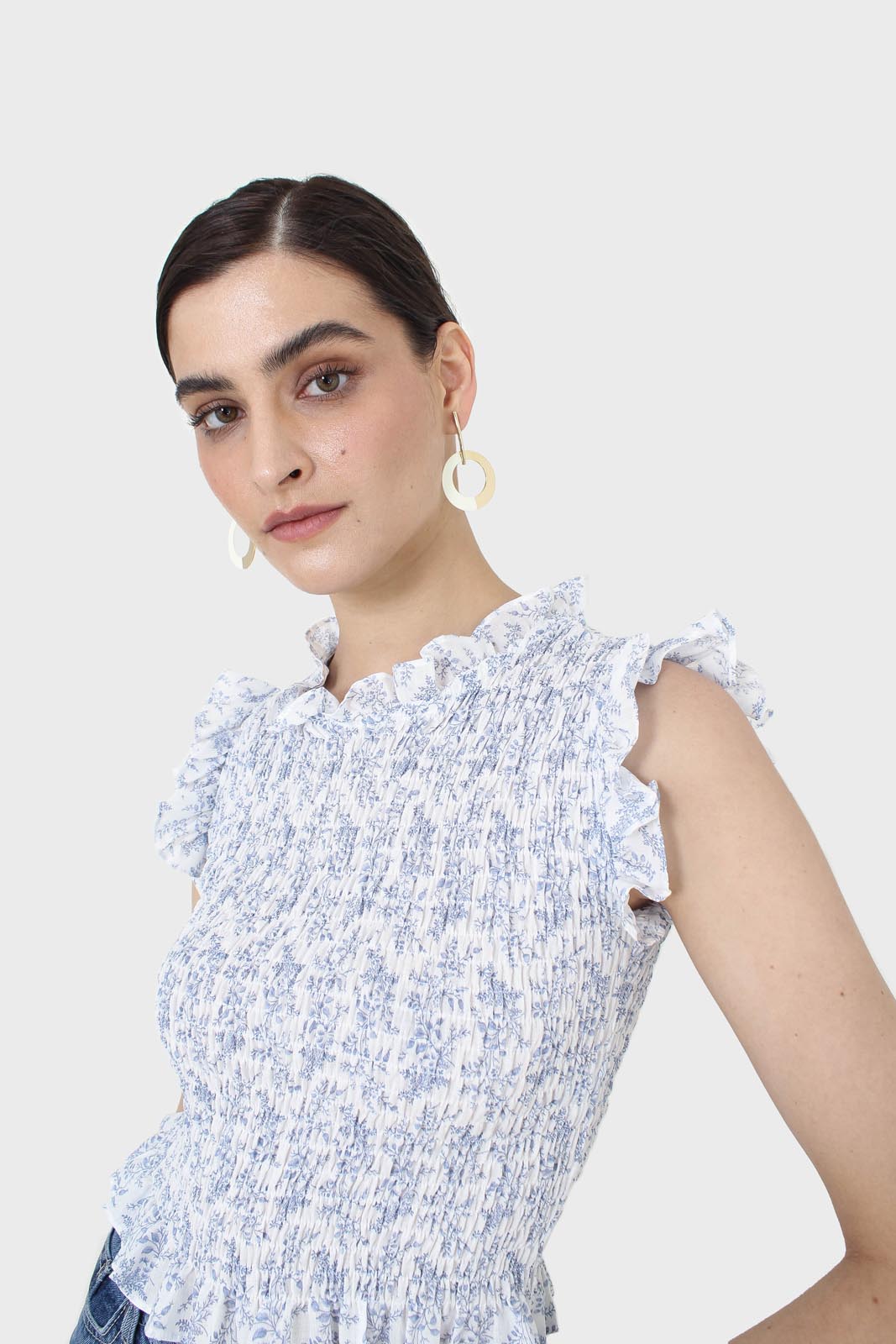 Ivory and blue floral print ruched tank_7